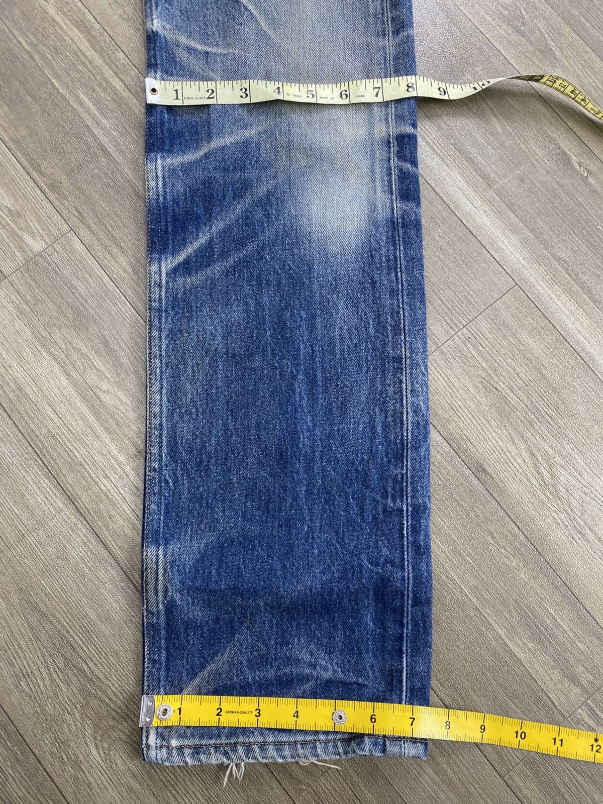 Levi's Vintage Clothing 🇺🇸1990s Vintage Levis 501XX Clawmark Faded 34x32 Blue Jeans Size US 29 - 21 Thumbnail