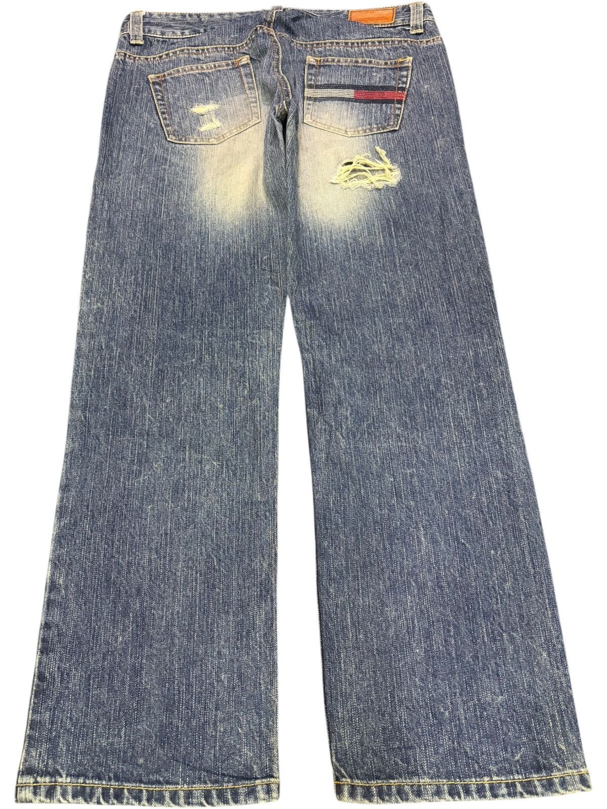 Tommy Hilfiger Vintage Tommy Girl Faded Wash Distressed Jeans Size 30" / US 8 / IT 44 - 2 Thumbnail