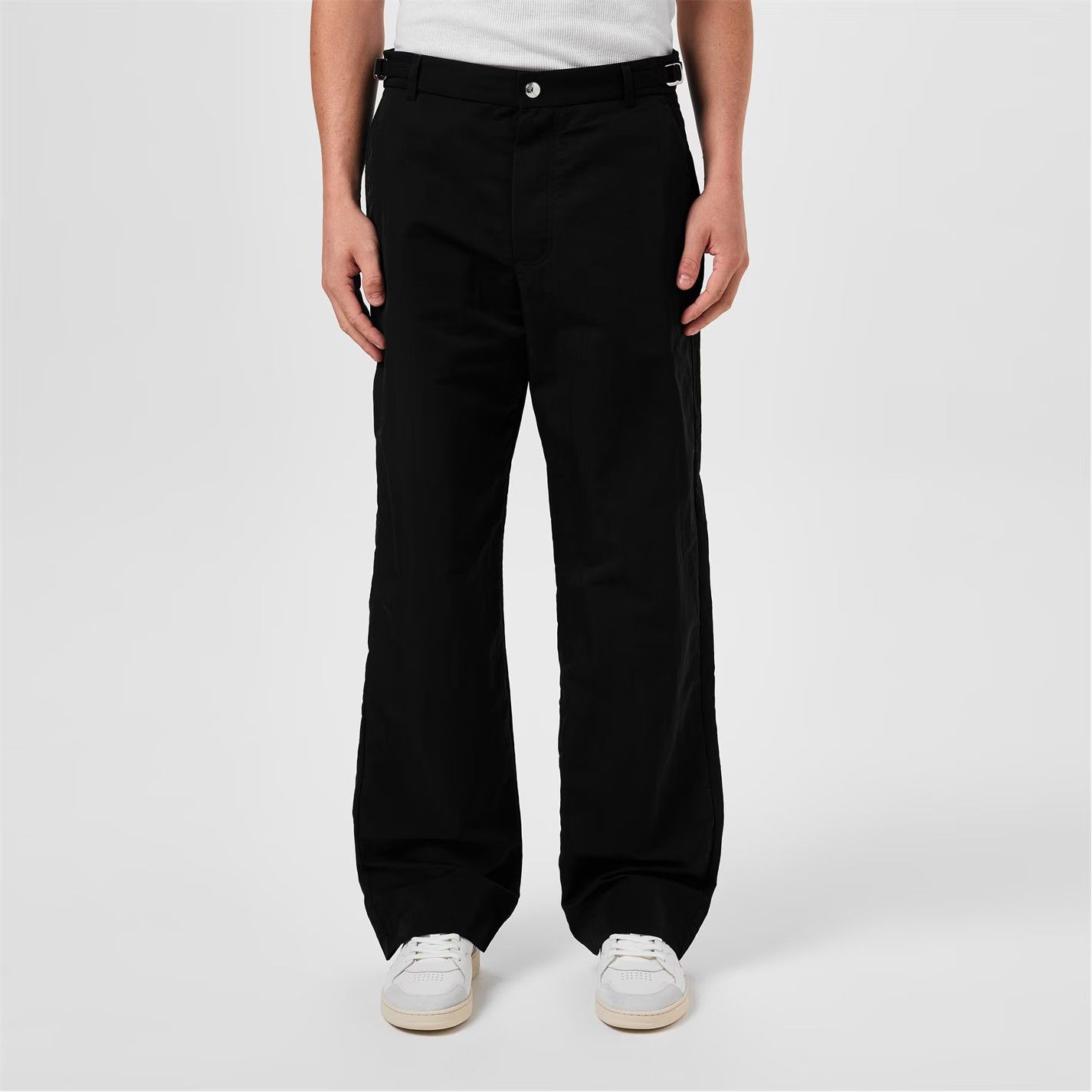 Jacquemus o1g2r1mq0426 Multi Pocket Cargo Trousers in Black Size US 32 / EU 48 - 2 Thumbnail