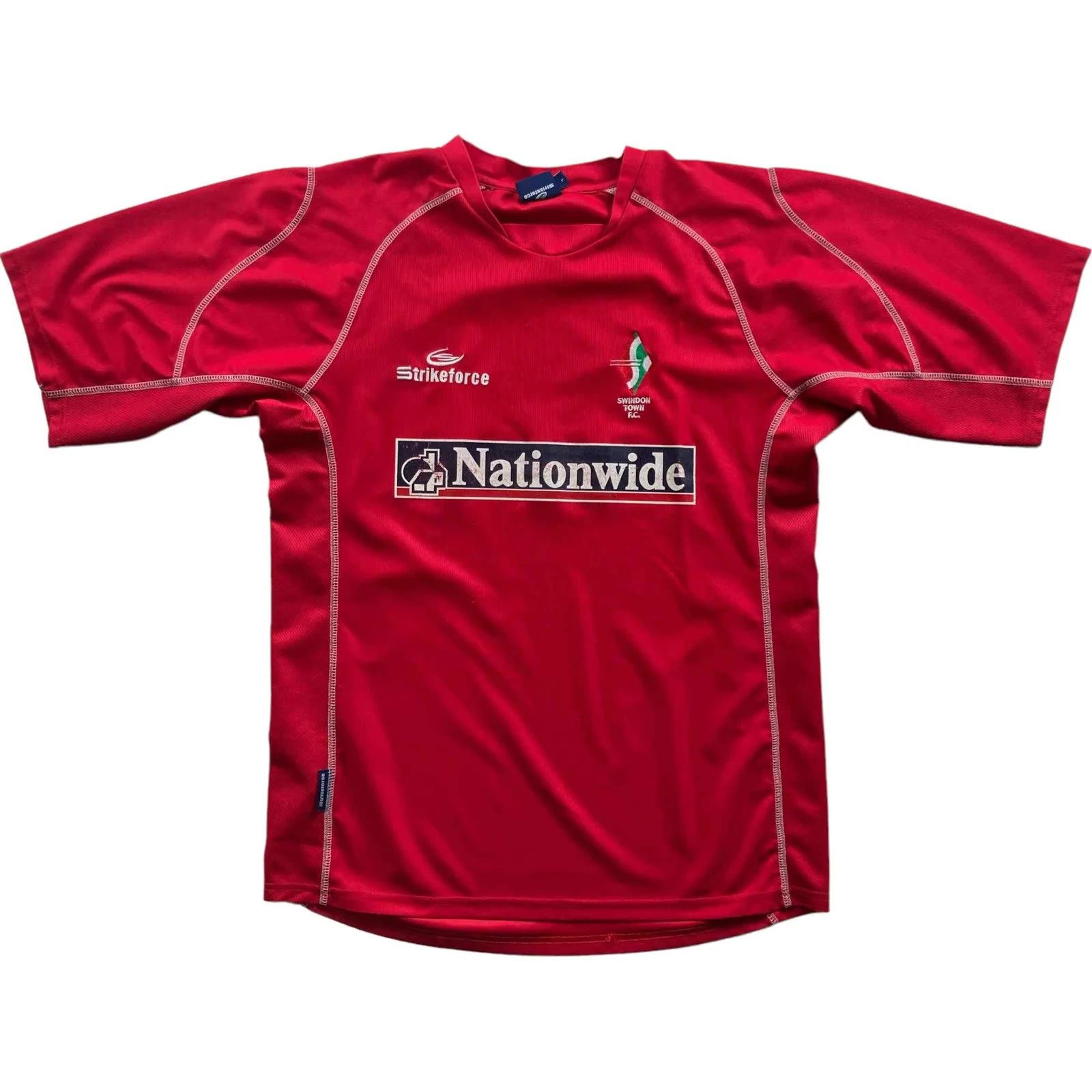 Other Swindon Town 2004-05 Strikeforce home football jersey size L Size US L / EU 52-54 / 3 - 1 Thumbnail