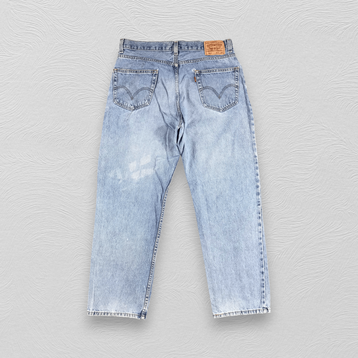 Levi's Vintage Levis 550 Jeans Blue Wash Denim KJ442 Size US 36 / EU 52 - 2 Thumbnail