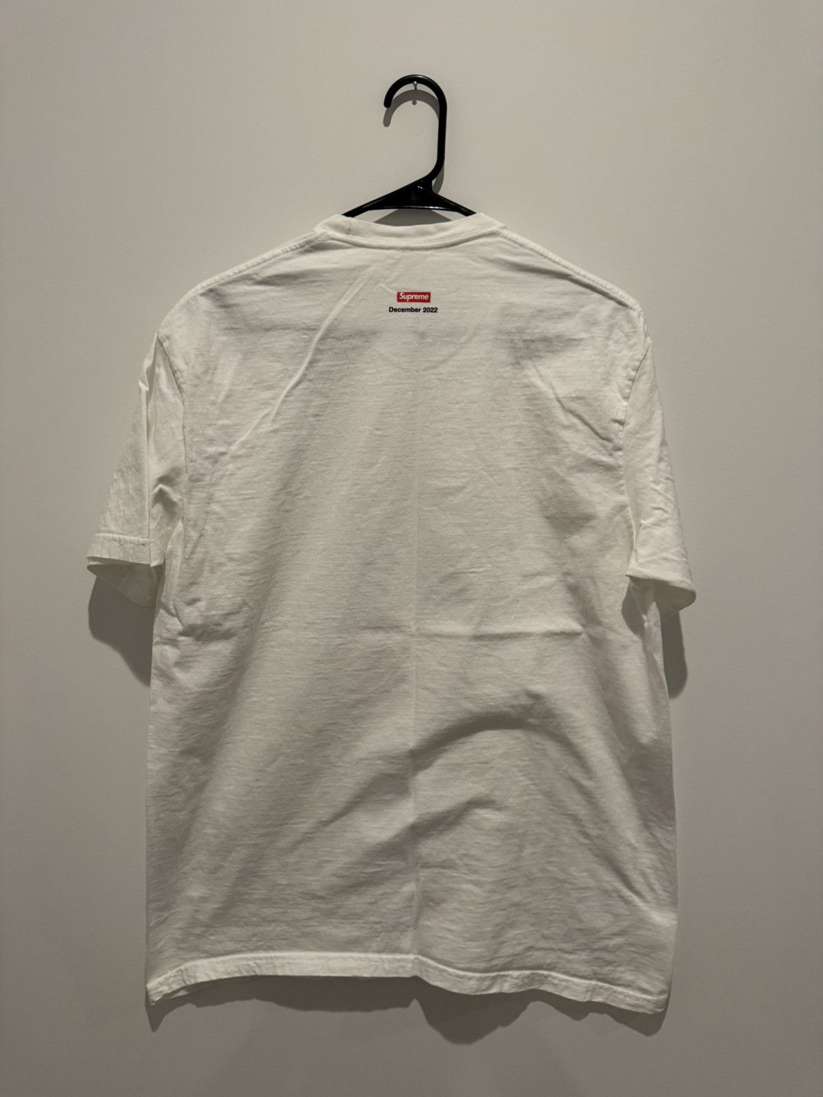 Supreme Supreme Christmas Cigarette White Tee Size Large Size US L / EU 52-54 / 3 - 3 Thumbnail