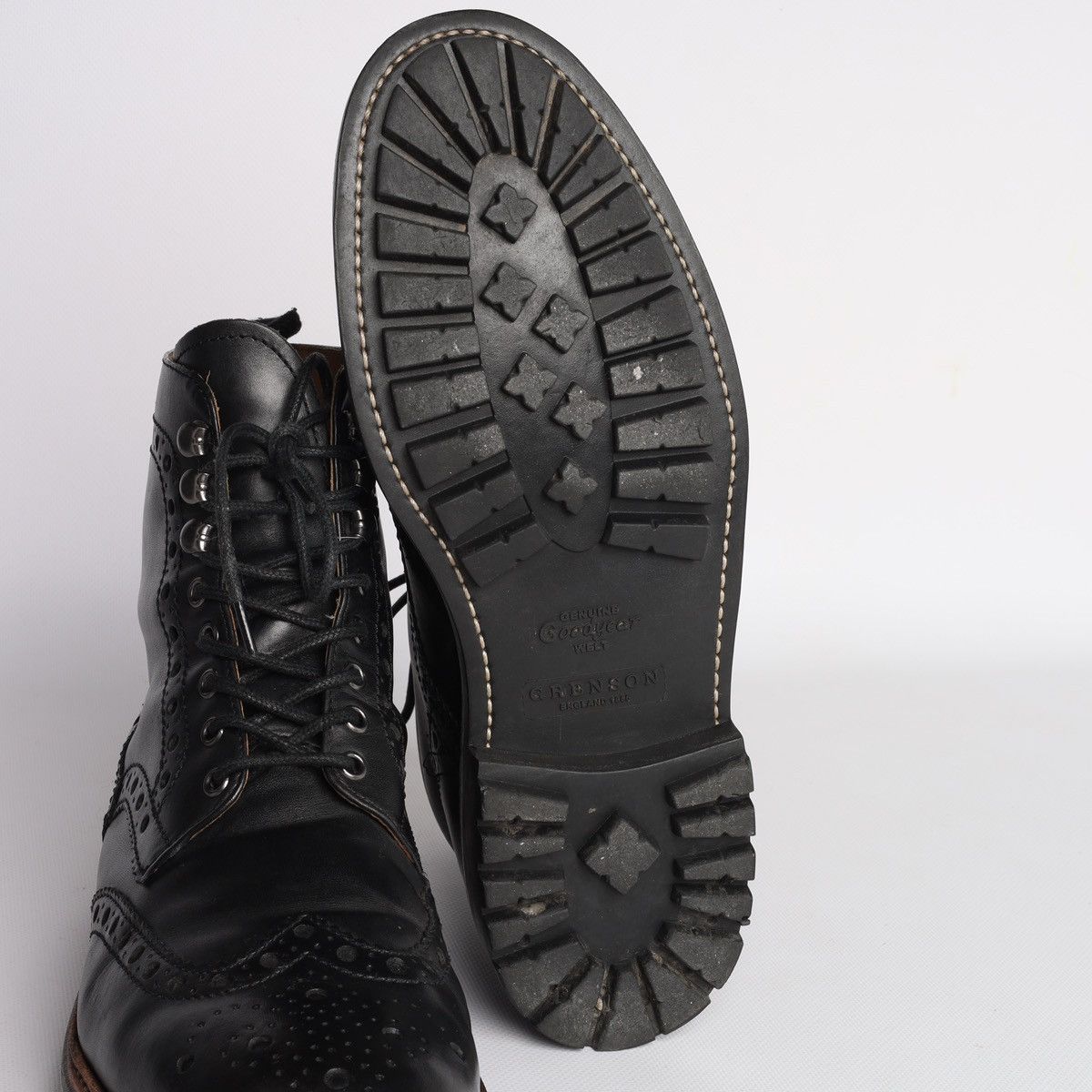 Grenson Grenson Fred Brogue Leather Shoes Boots Black Size US 10 / EU 43 - 12 Thumbnail