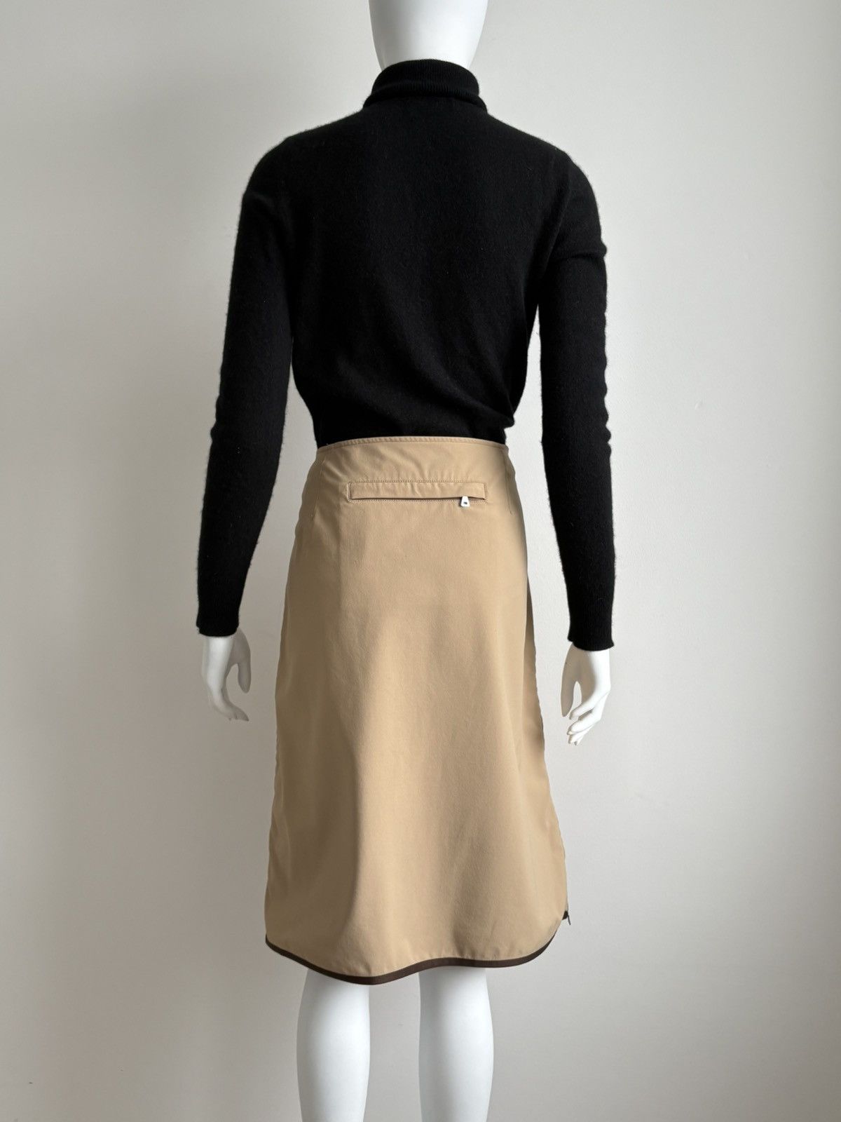 Prada 00s Prada Sport Two Slit Zip Skirt Beige Nylon Red Tab 46 XL Size 32" / US 10 / IT 46 - 8 Thumbnail
