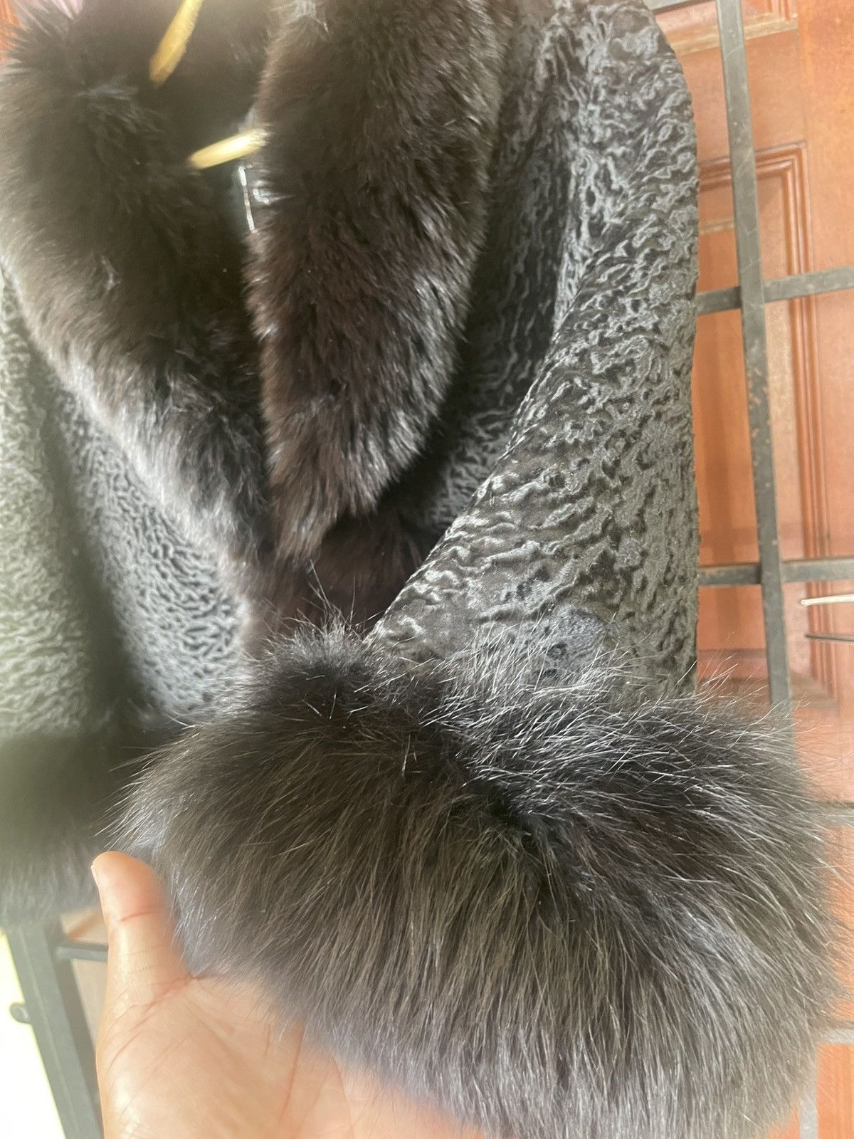 Designer × Japanese Brand × Vintage Very rare ALL BLACK FUR SHOULDER CAPE from FIANCESSE FUR Size ONE SIZE - 5 Thumbnail