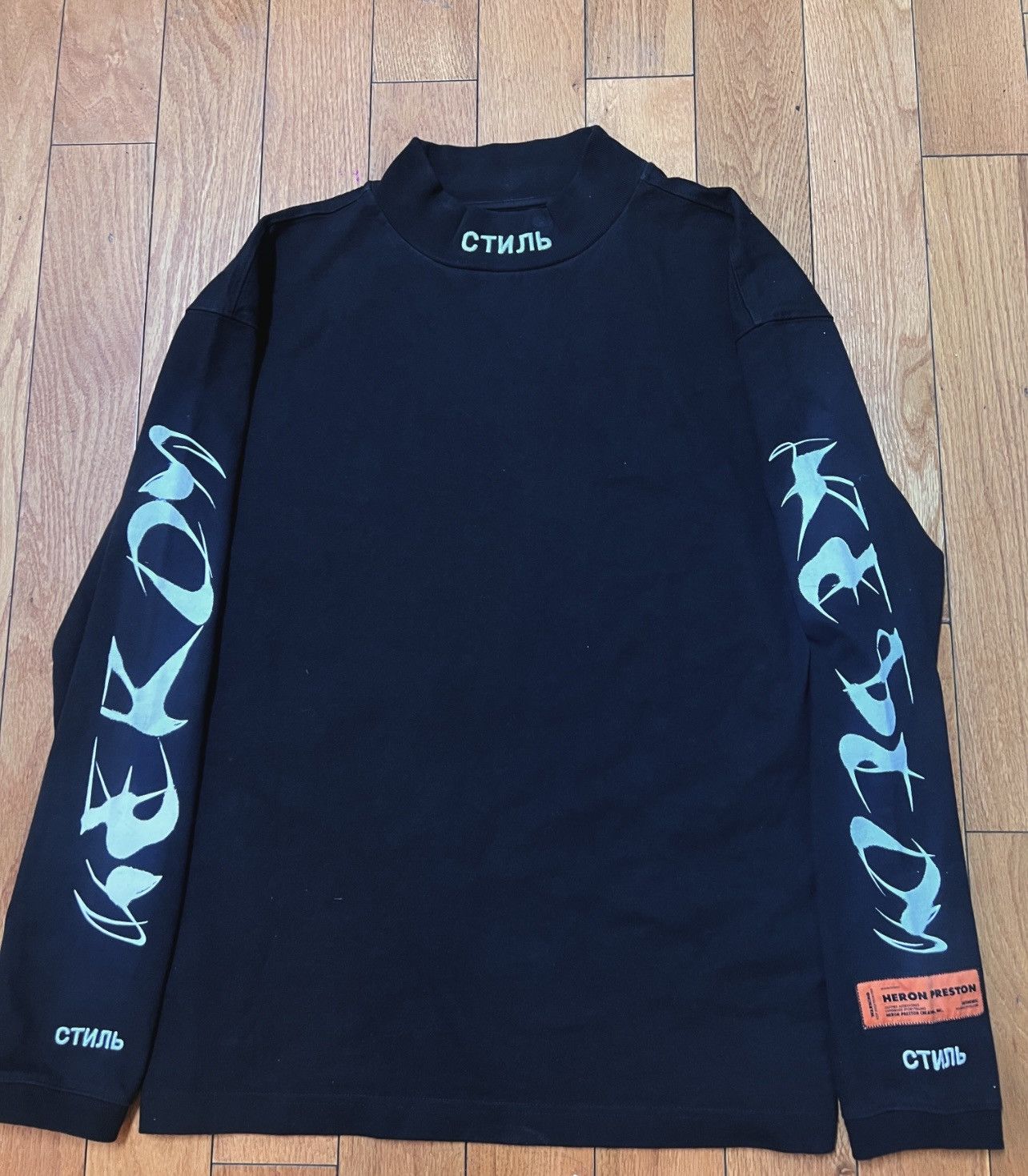 Heron Preston heron preston mockneck printed long sleeve Size US S / EU 44-46 / 1 - 1 Thumbnail