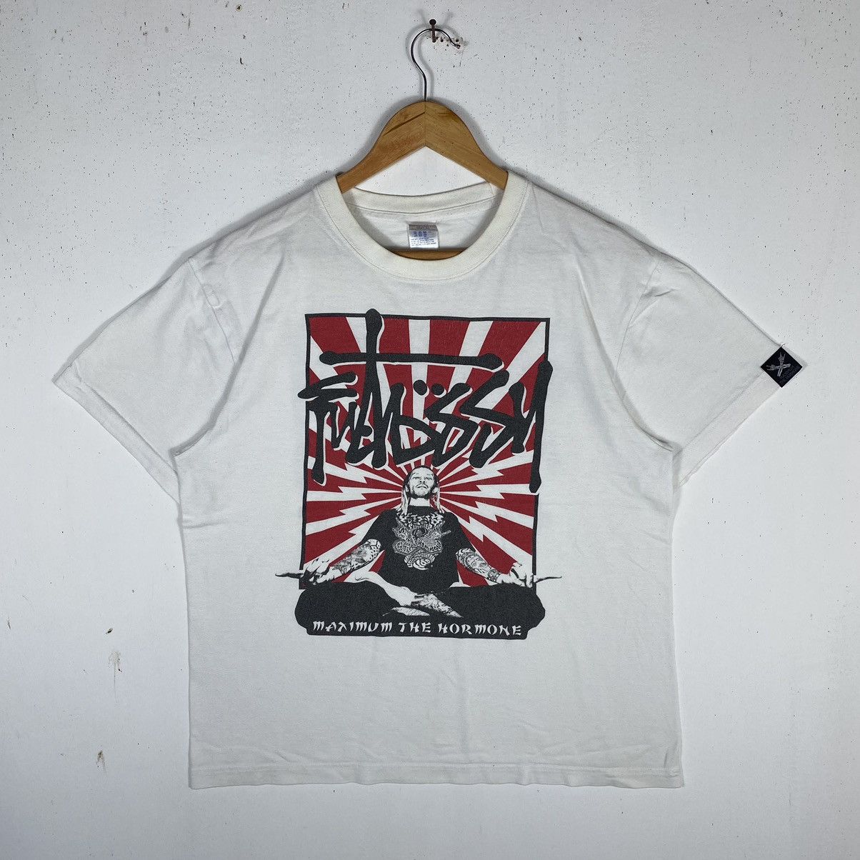 Band Tees × Vintage Vintage MAXIMUM THE HORMONE Band UEHARA FUTOSSY Tee Size US L / EU 52-54 / 3 - 2 Thumbnail