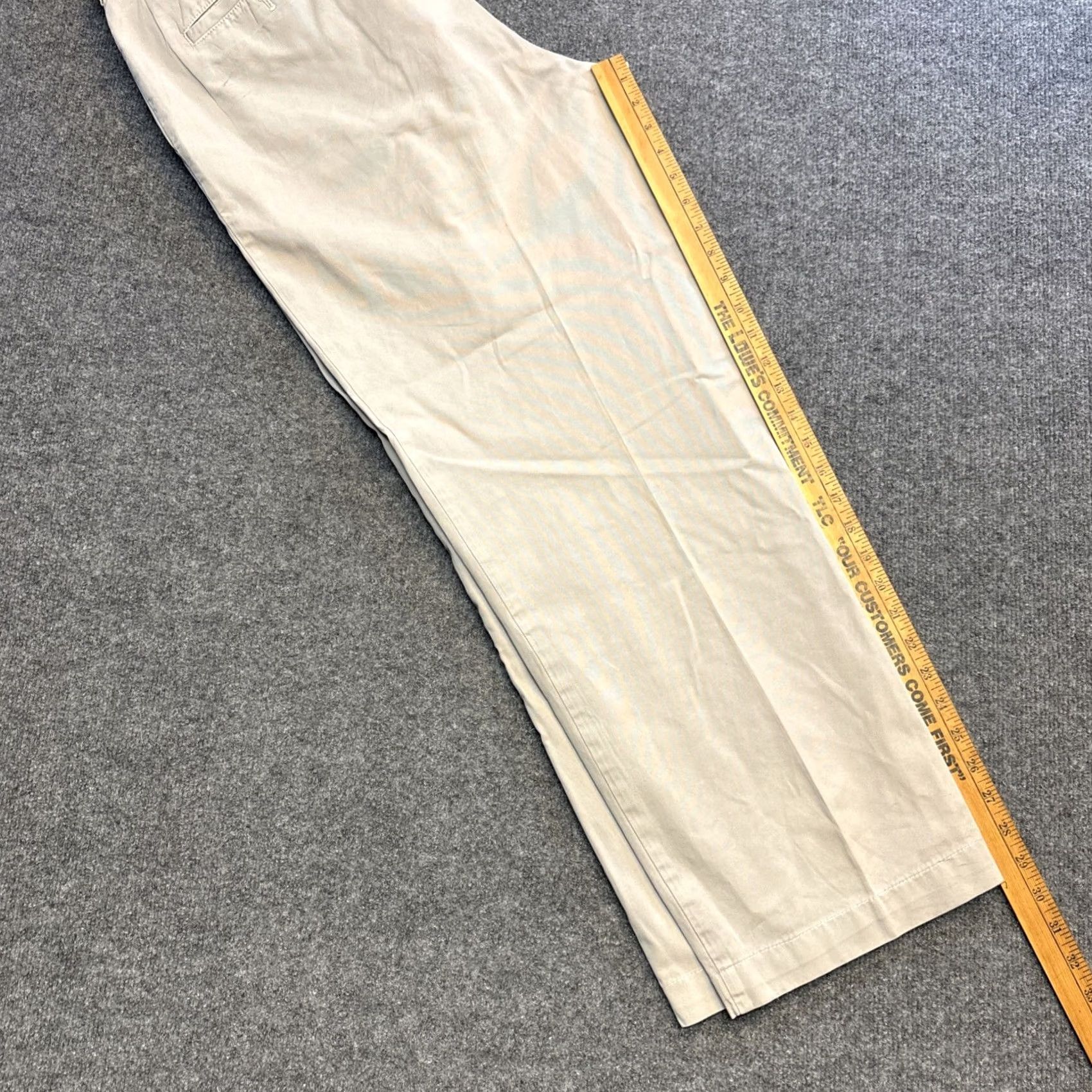 Brooks Brothers Brooks Brothers Clark Chino Pants 40x32 Gray Casual Prep 1818 Tag Men's Pants Straight 32in Inseam Pre-owned Excellent Size US 40 / EU 56 - 8 Thumbnail