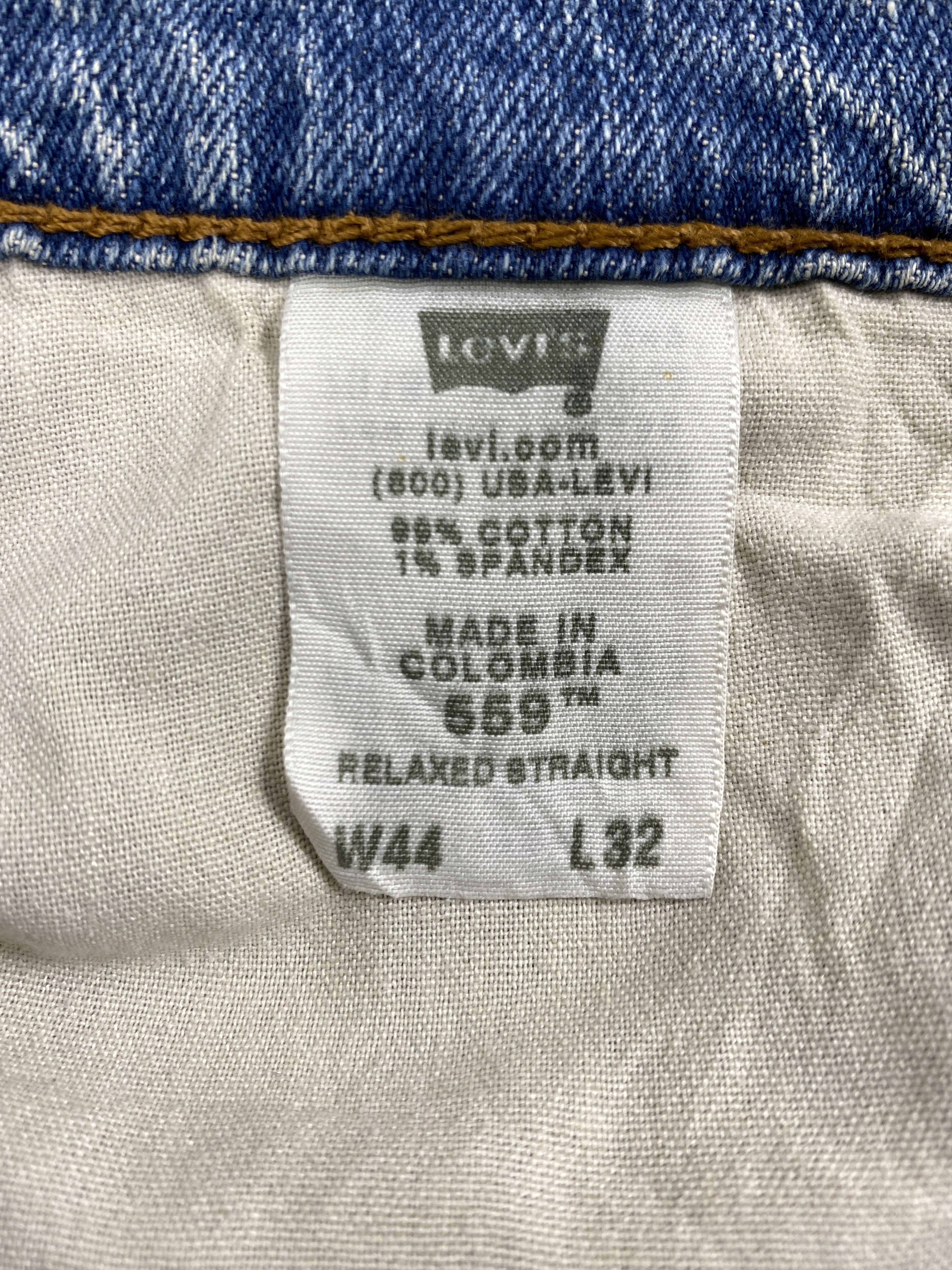 Levi's Vintage Levi's 559 Relaxed Distressed Denim 42x32 -JN707 Size US 42 / EU 58 - 10 Thumbnail
