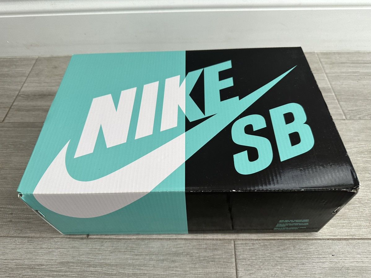 Nike Nike SB Dunk Low Tie Die Rayguns White Black Orange Flash 12 Size US 12 / EU 45 - 12 Thumbnail
