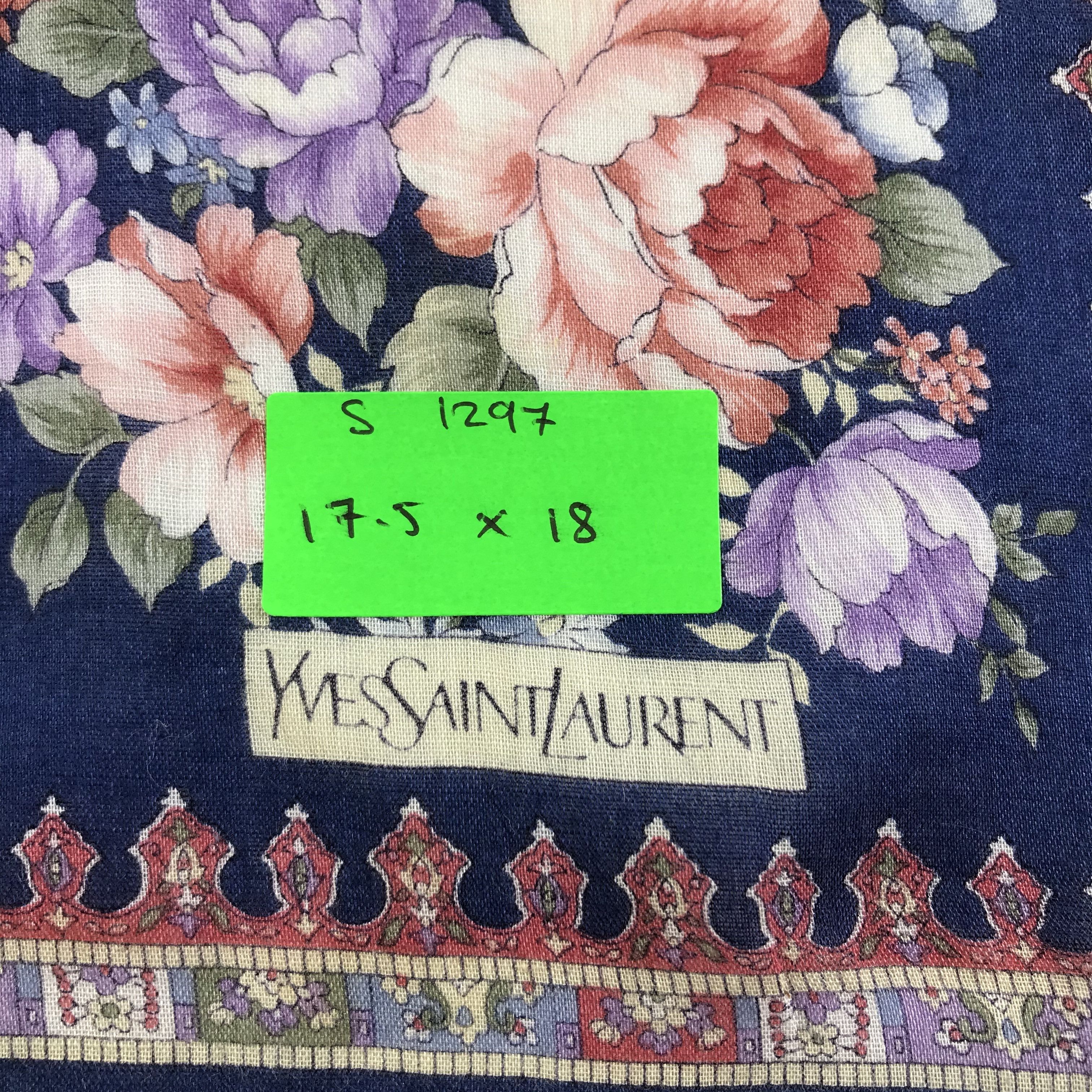 Vintage Yves Saint Laurent Bandana / Handkerchief/Neckerchief -S1297 Size ONE SIZE - 5 Thumbnail