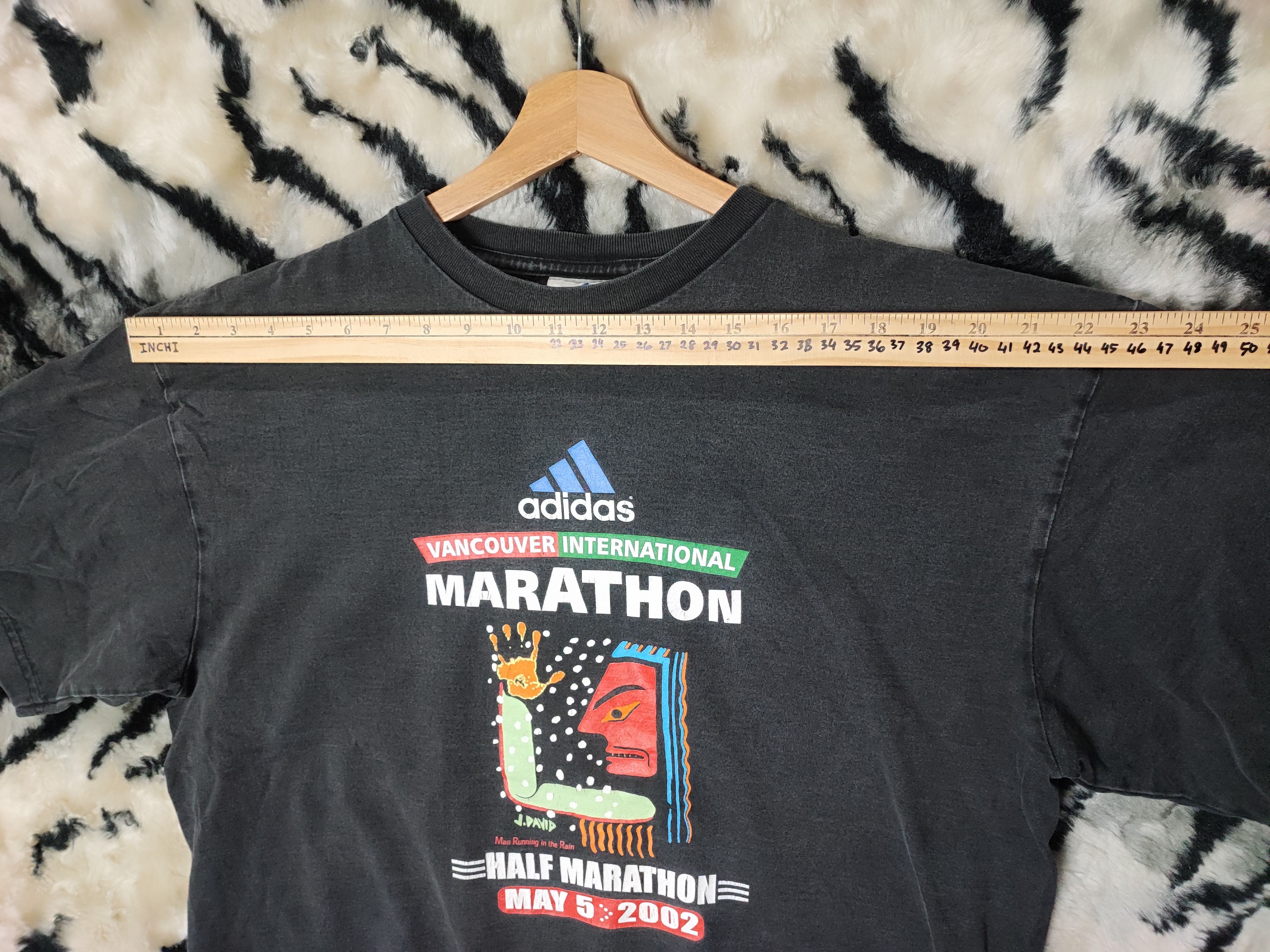 Adidas Adidas Vintage Tshirt Marathon Size US L / EU 52-54 / 3 - 9 Thumbnail