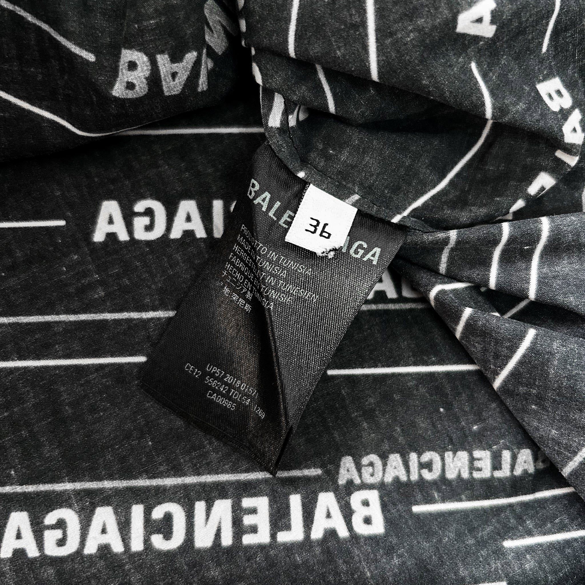 Balenciaga Balenciaga All Over Logo Shirt Size US XL / EU 56 / 4 - 5 Thumbnail