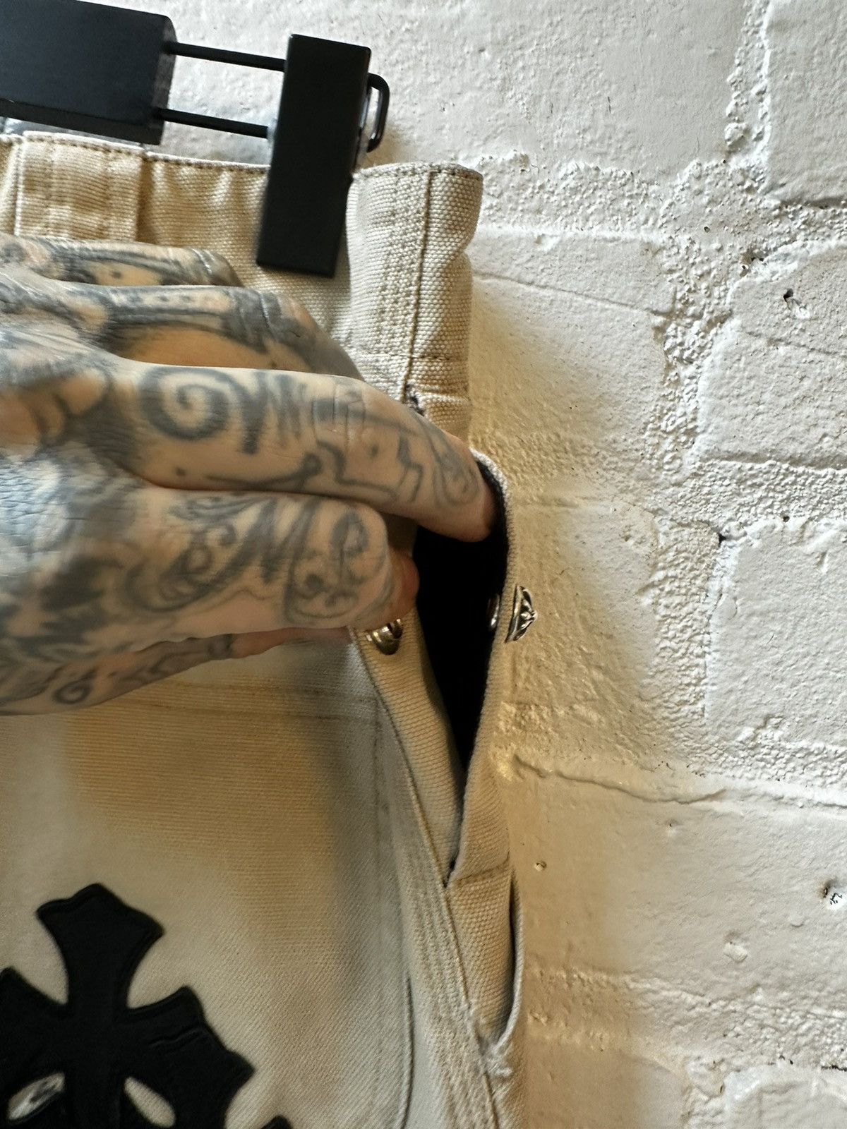 Chrome Hearts CHROME HEARTS 1/1 FLOODED CROSS PATCH SAMPLE CARPENTER JEANS Size US 30 / EU 46 - 15 Thumbnail