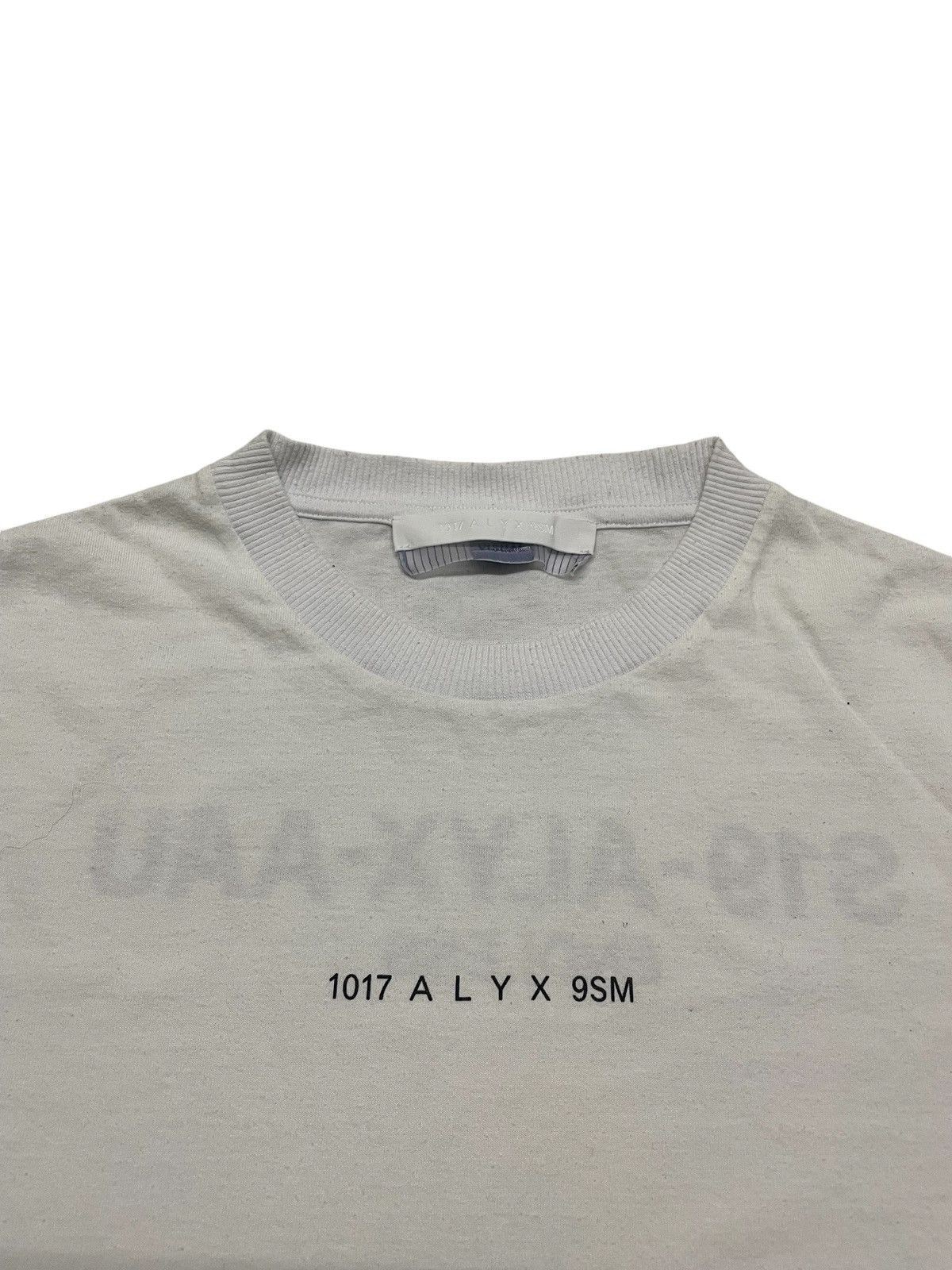 1017 ALYX 9SM 1017 ALYX 9SM VISUAL TEES Size US M / EU 48-50 / 2 - 3 Thumbnail