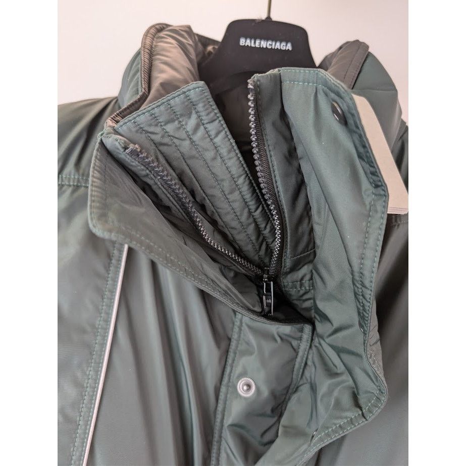 Balenciaga o1rshd1 Mat Nylon Wrap Gilet in Cypress Green Size US M / EU 48-50 / 2 - 7 Thumbnail