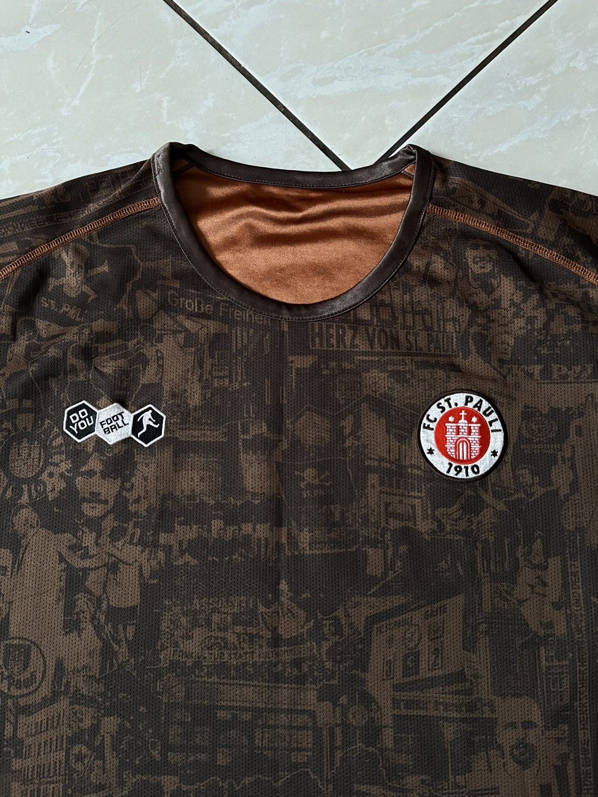 Vintage Fc St Pauli 2010/2011 Special Centenary Reversible Shirt Size US XL / EU 56 / 4 - 4 Thumbnail