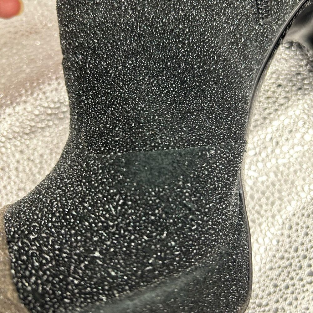Chanel CHANEL INTERLOCKING CC GLITTER SUEDE CAP TOE ANKLE BOOTS Size US 10.5 / IT 40.5 - 5 Thumbnail