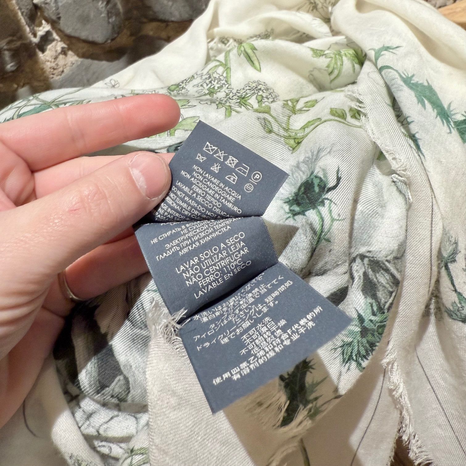 Alexander McQueen Alexander McQueen Ivory Green Floral Lily Skull Stole Scarf Size ONE SIZE - 12 Thumbnail