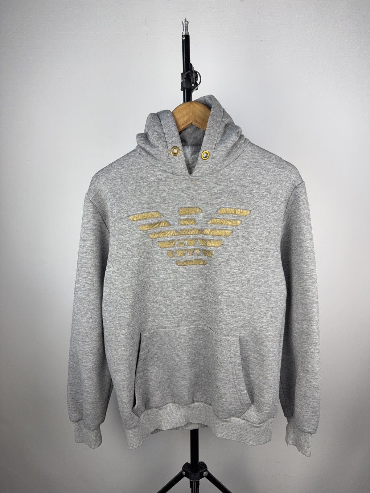 Giorgio Armani Vintage 00s Italy Giorgio Armani Hoodie Grey 3D Gold Logo Size US M / EU 48-50 / 2 - 1 Thumbnail