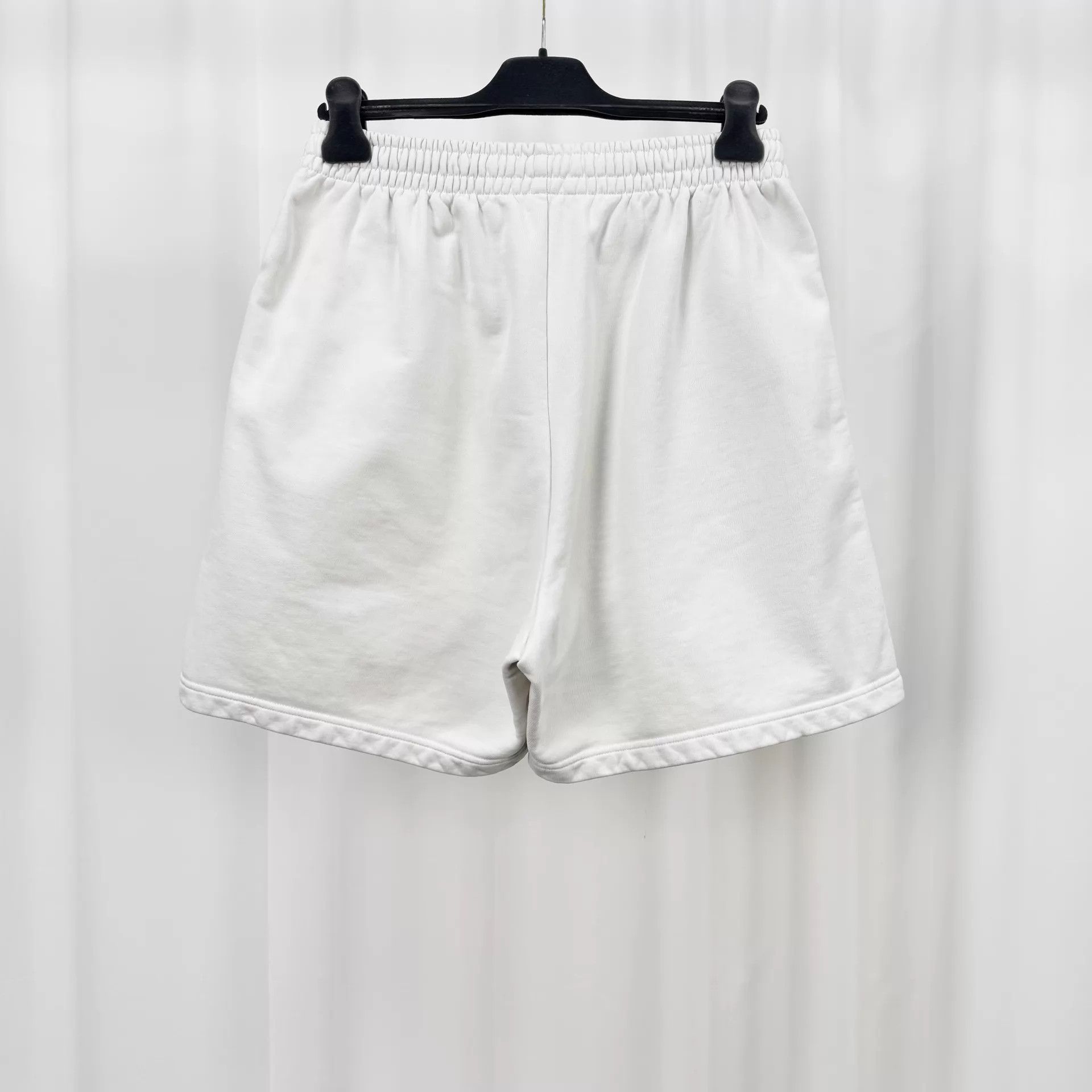 Balenciaga Balenciaga Embroidered Coke Shorts S 98New KL11266 Size US 29 - 2 Thumbnail