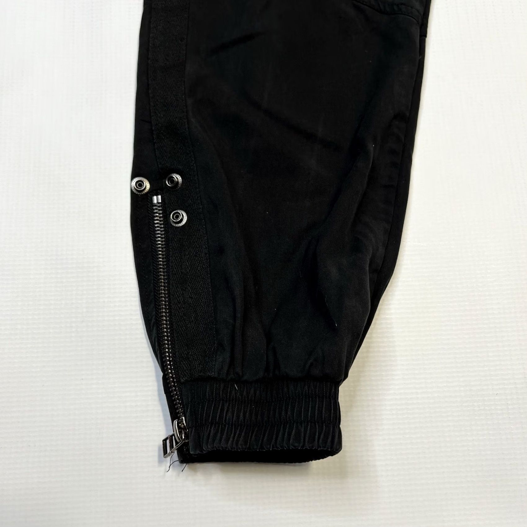 Vintage FATE by LFD Jogger Pants Women S Black Drawstring Waist Lyocell Tapered Front Flat Regular Fit Comfort Stretch Casual Summer Winter Fall Spring Size 28" / US 6 / IT 42 - 2 Thumbnail