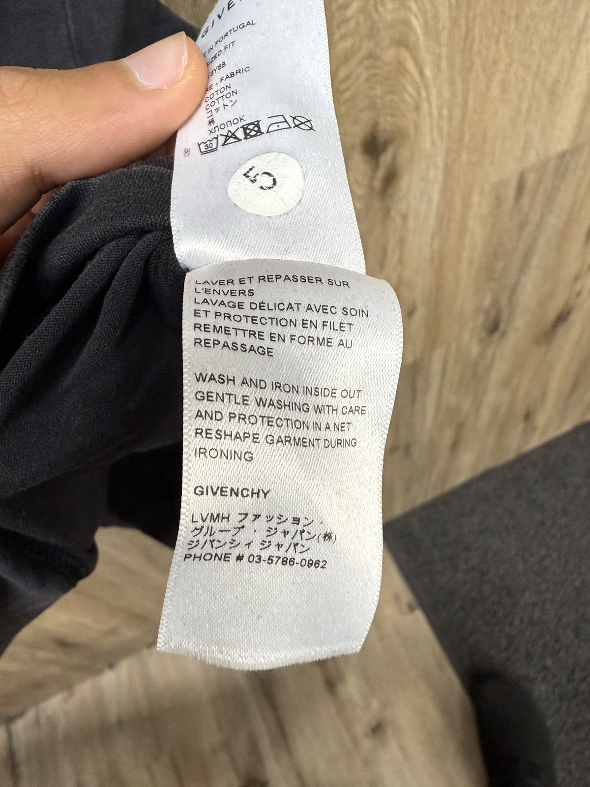 Givenchy Givenchy Black Short Sleeve Size US S / EU 44-46 / 1 - 8 Thumbnail