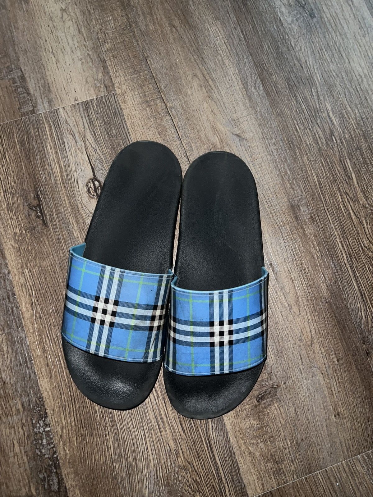 Burberry light blue