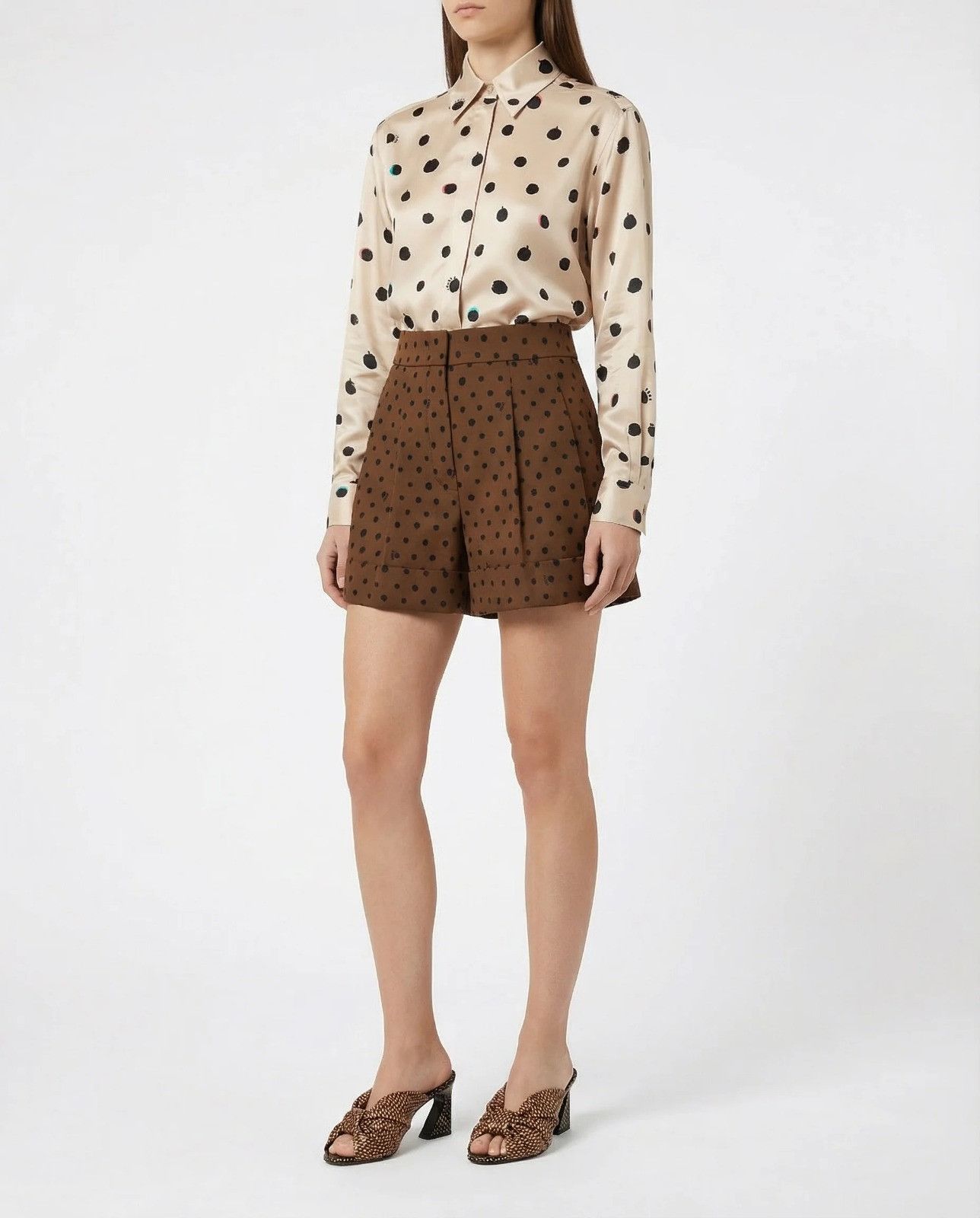 Fendi os11x0526 Polka Dots Short in Brown Size 26" / US 2 / IT 38 - 3 Thumbnail