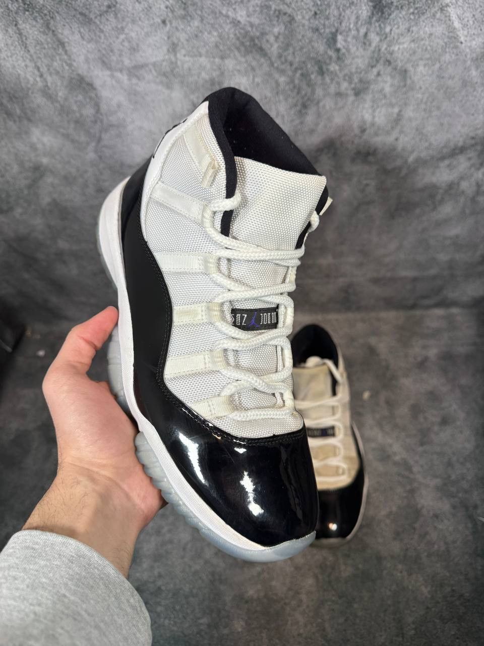 Jordan Brand Size 11 | Jordan 11 Concord No Box | Pre-Owned Size US 11 / EU 44 - 1 Thumbnail
