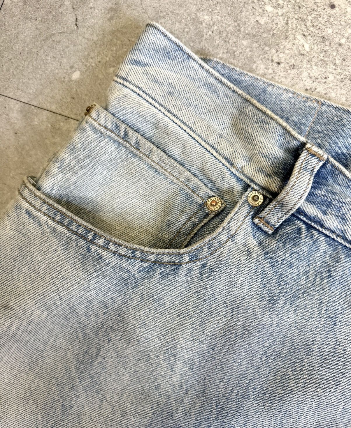 Balenciaga Balenciaga Sticker Denim Baggy Jeans Size US 38 / EU 54 - 7 Thumbnail