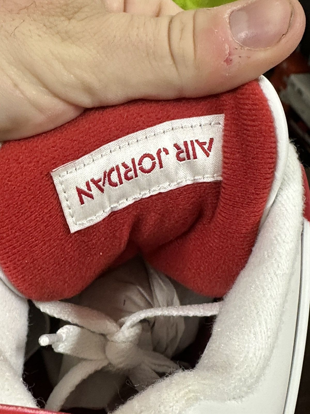 Nike Jordan 4 f&f varsity red Size US 9 / EU 42 - 8 Thumbnail