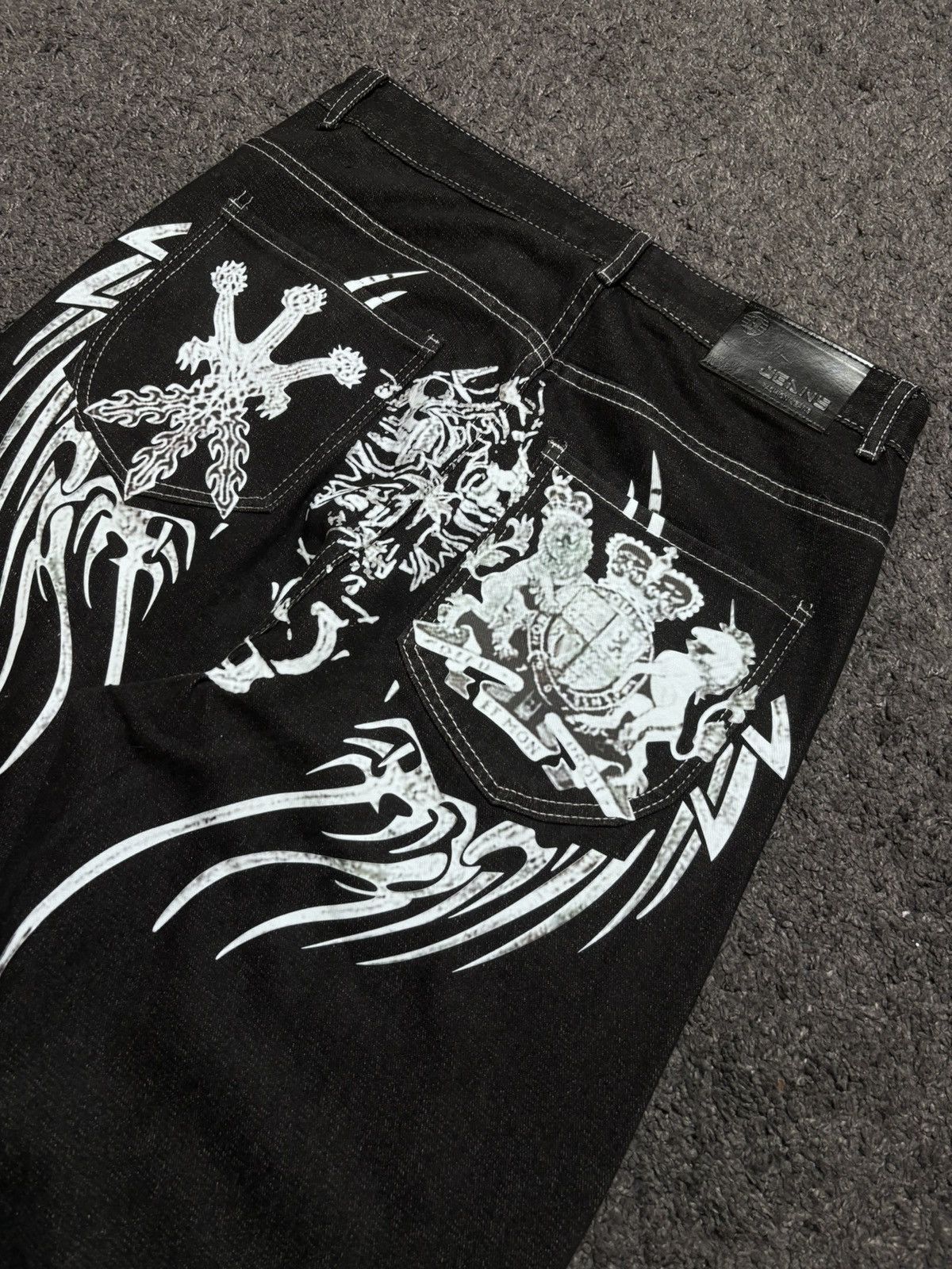 Jean × Vintage Vintage rare tribal medieval blazon sword black baggy jeans Size US 33 - 8 Thumbnail