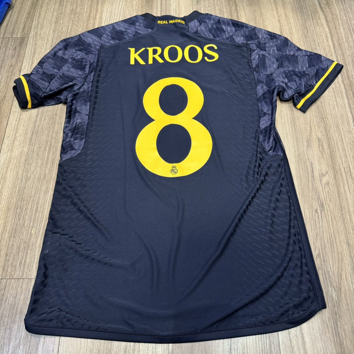 Adidas Real Madrid 23/24 player issue away shirt #8 Kroos (bnwt) Size US M / EU 48-50 / 2 - 2 Thumbnail