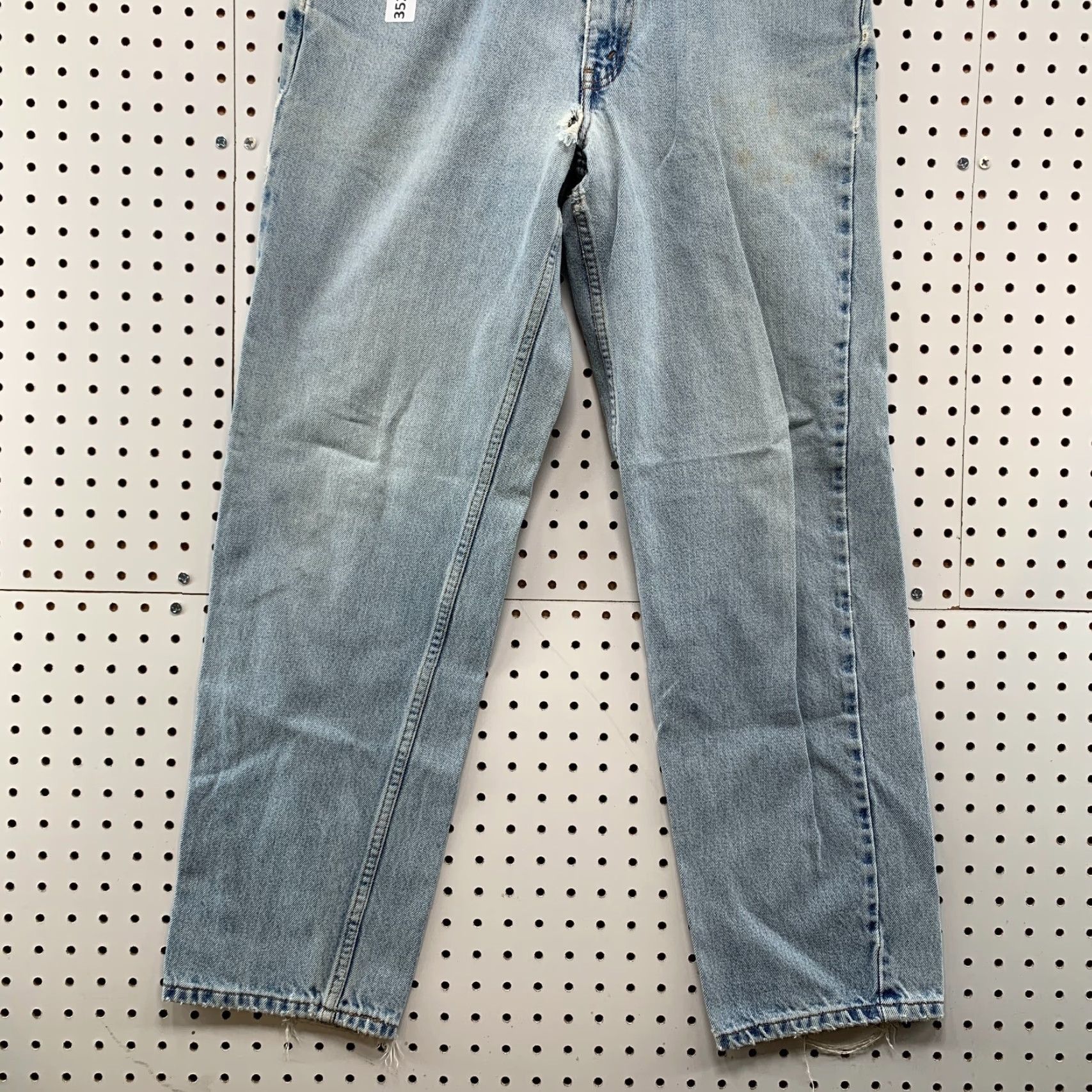 Levi's VINTAGE Levi's 550 Jeans Mens Relaxed 30x29.5 Light Wash Blue 90s Denim Size US 30 / EU 46 - 3 Thumbnail