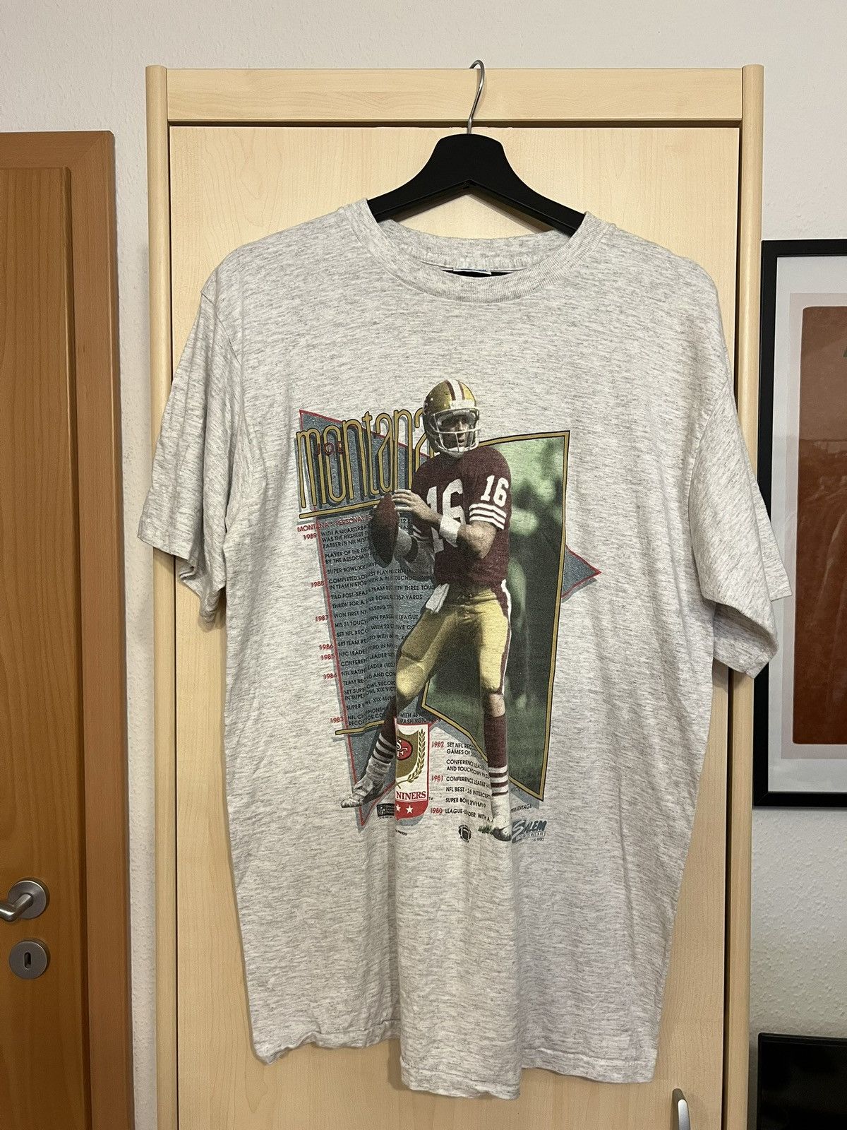 Salem Sportswear Vintage 1990 Joe Montana San Francisco 49ers T-Shirt L Size US L / EU 52-54 / 3 - 1 Thumbnail