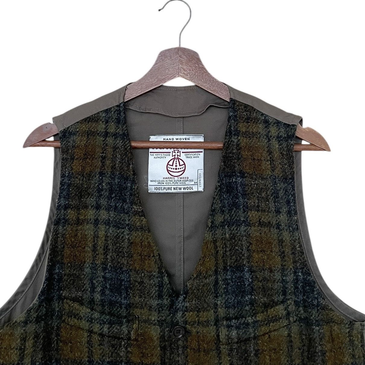 Harris Tweed × Vintage Vintage Brand Harris Tweed Wool Checkered Vest 1990s Size US L / EU 52-54 / 3 - 7 Thumbnail