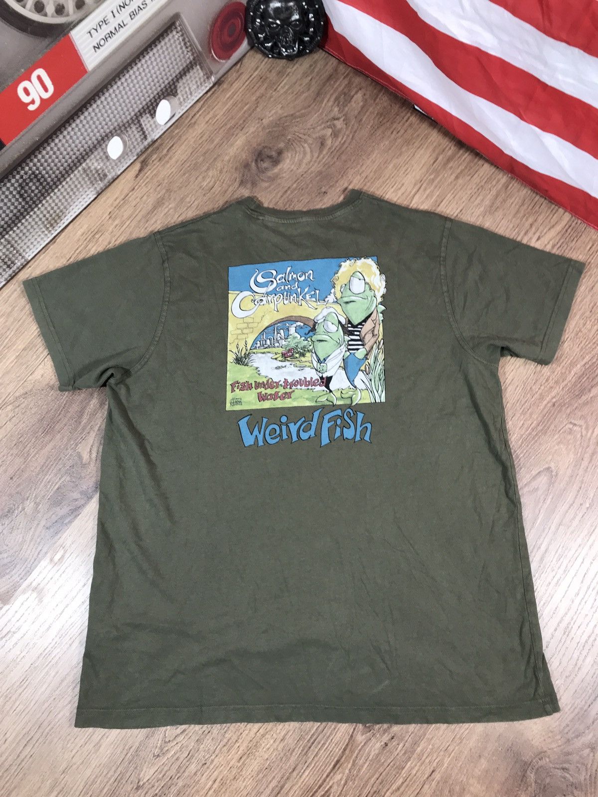 Band Tees × Vintage Weird Fish T Shirt Size XL Vintage Size US XL / EU 56 / 4 - 1 Thumbnail