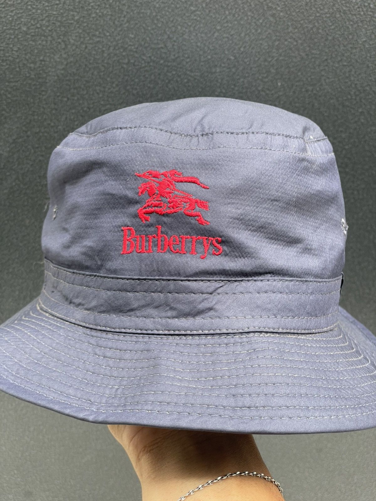 Burberry Burberry’s Logo Bucket Hat Size ONE SIZE - 2 Thumbnail