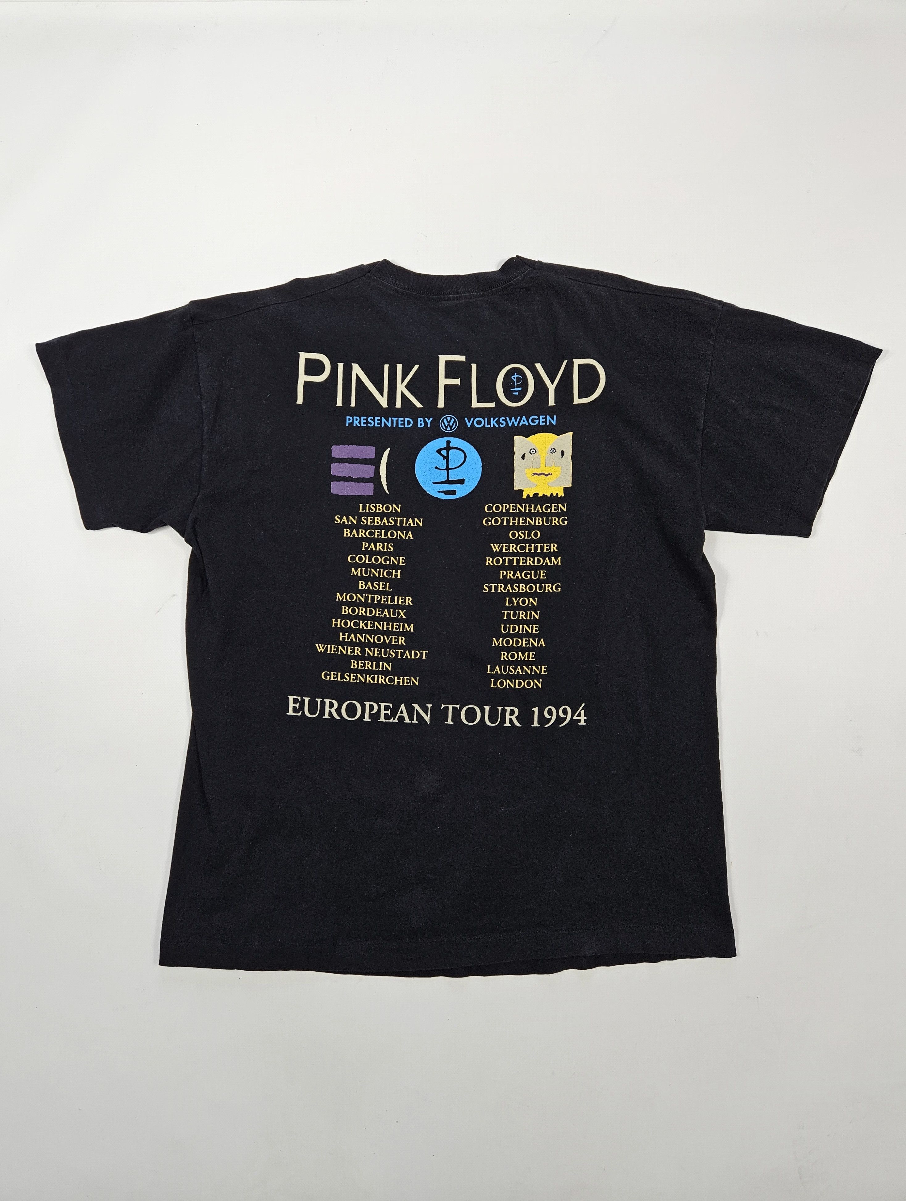 Band Tees Vintage 1994 pink floyd division bell european tour tee Size US L / EU 52-54 / 3 - 2 Thumbnail