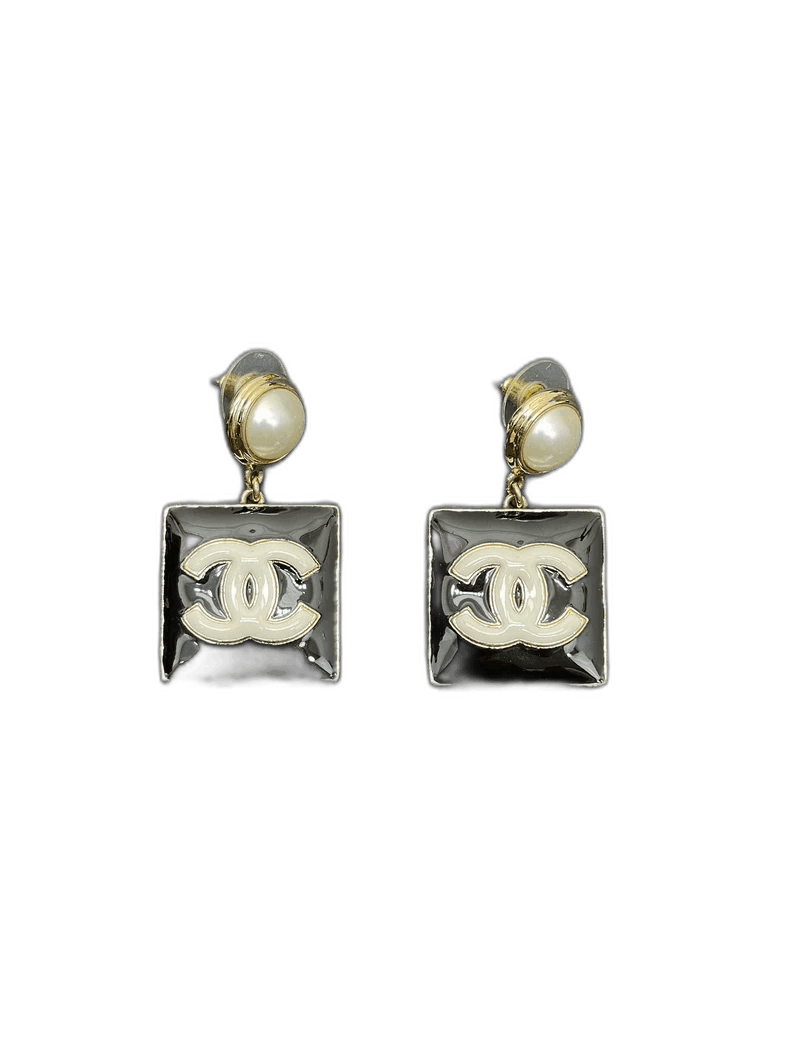 Chanel Chanel Black and White Square Pearl Earrings Size ONE SIZE - 1 Thumbnail