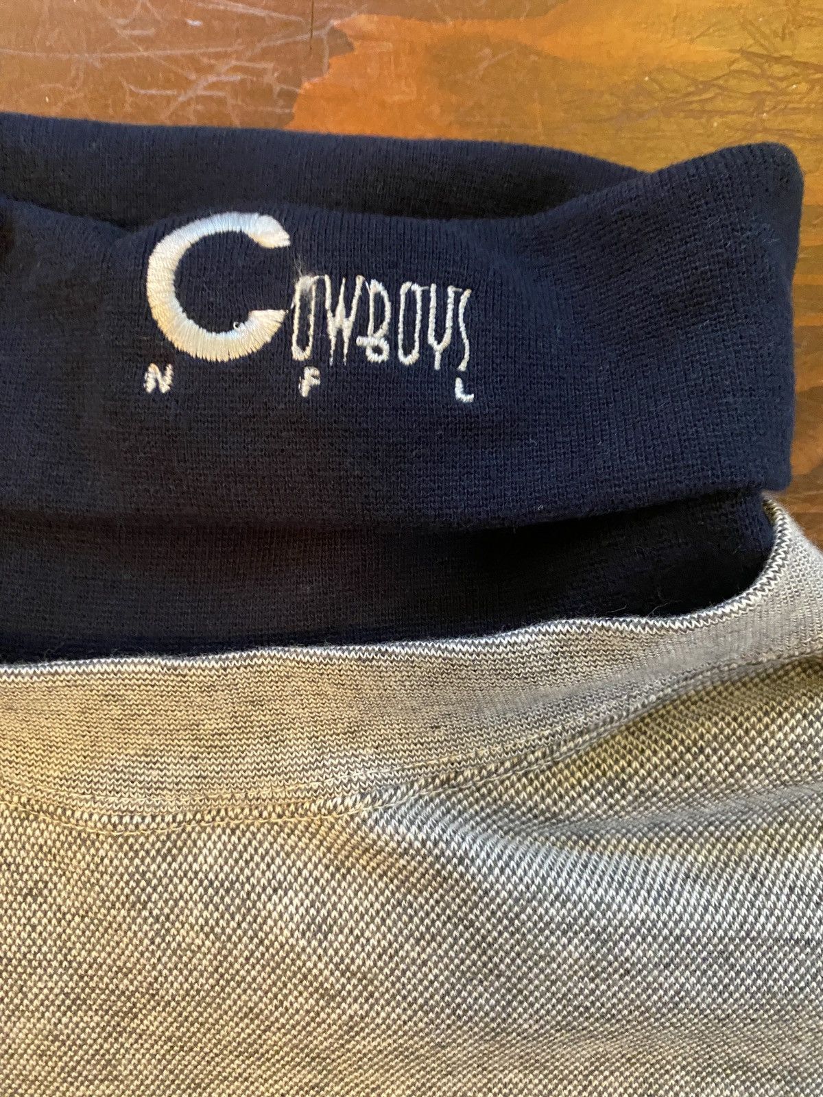 NFL × Vintage Vintage 1997 Dallas Cowboys Textured Turtleneck Sweatshirt Size US XL / EU 56 / 4 - 6 Thumbnail