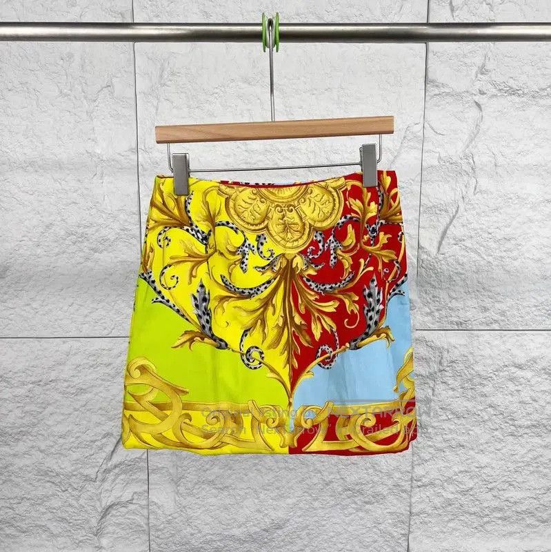 Versace Versace Women's Colorful Cotton Skirt . Size 23" - 2 Thumbnail