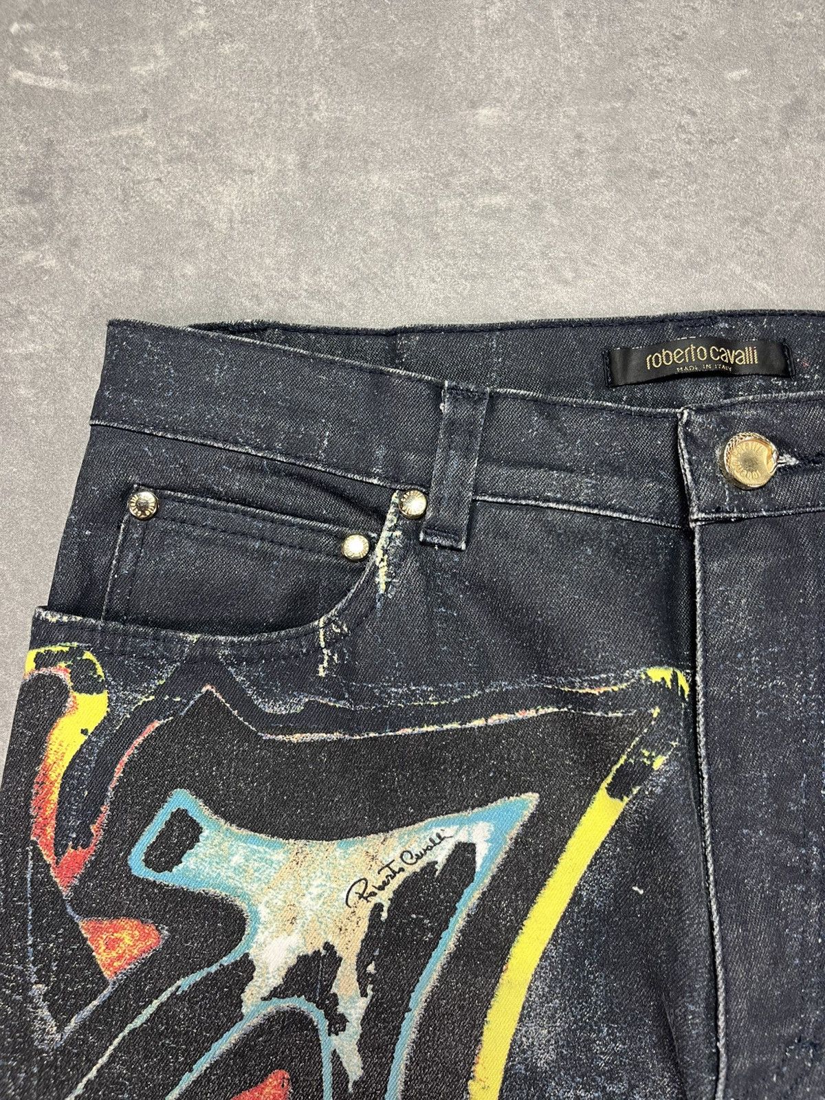 Roberto Cavalli Roberto Cavalli Grafitti Art Style AOP Flared Jeans M L Size 28" / US 6 / IT 42 - 7 Thumbnail