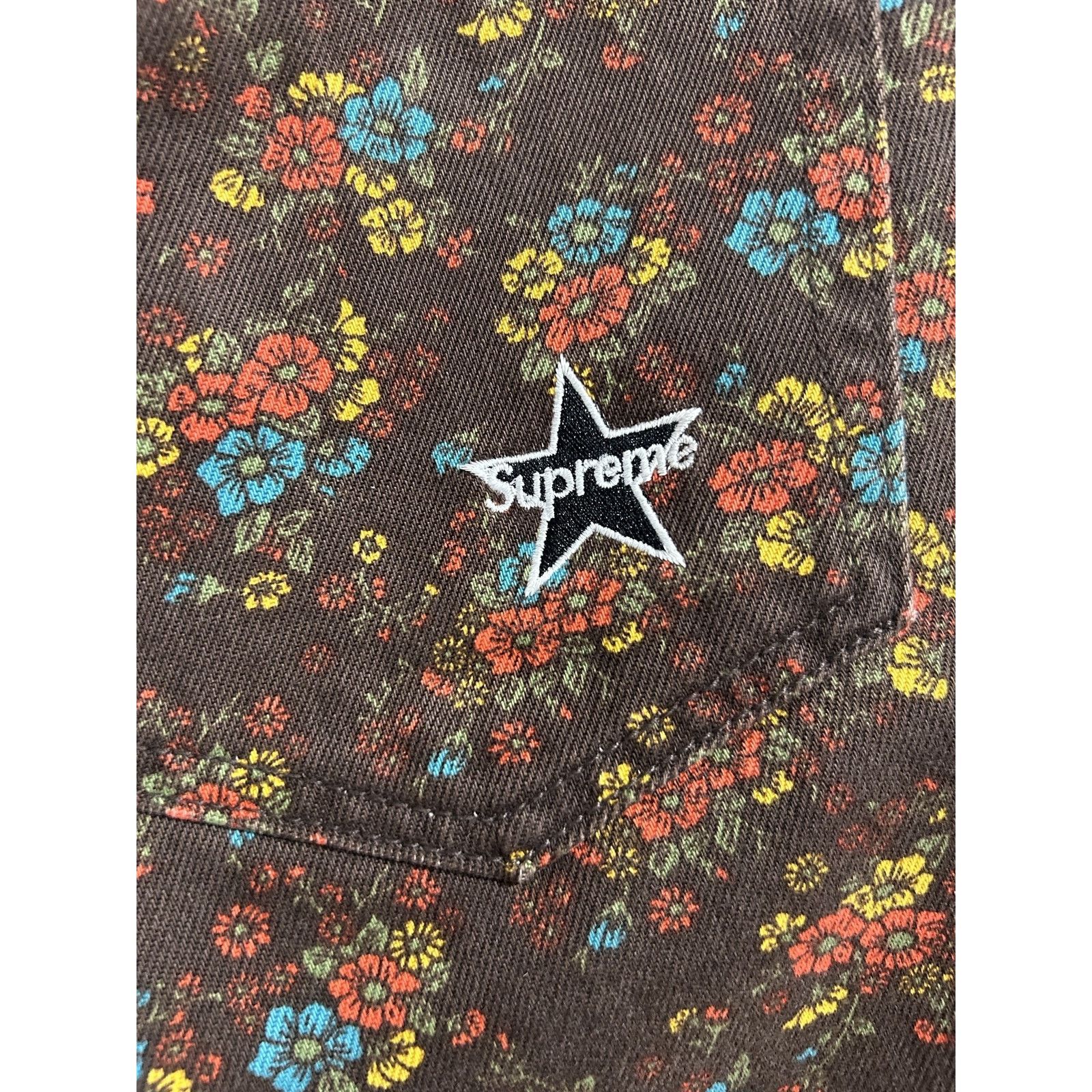 Supreme SUPREME FLOWERS JEANS SIZE 30 PREOWNED Size US 30 / EU 46 - 2 Thumbnail