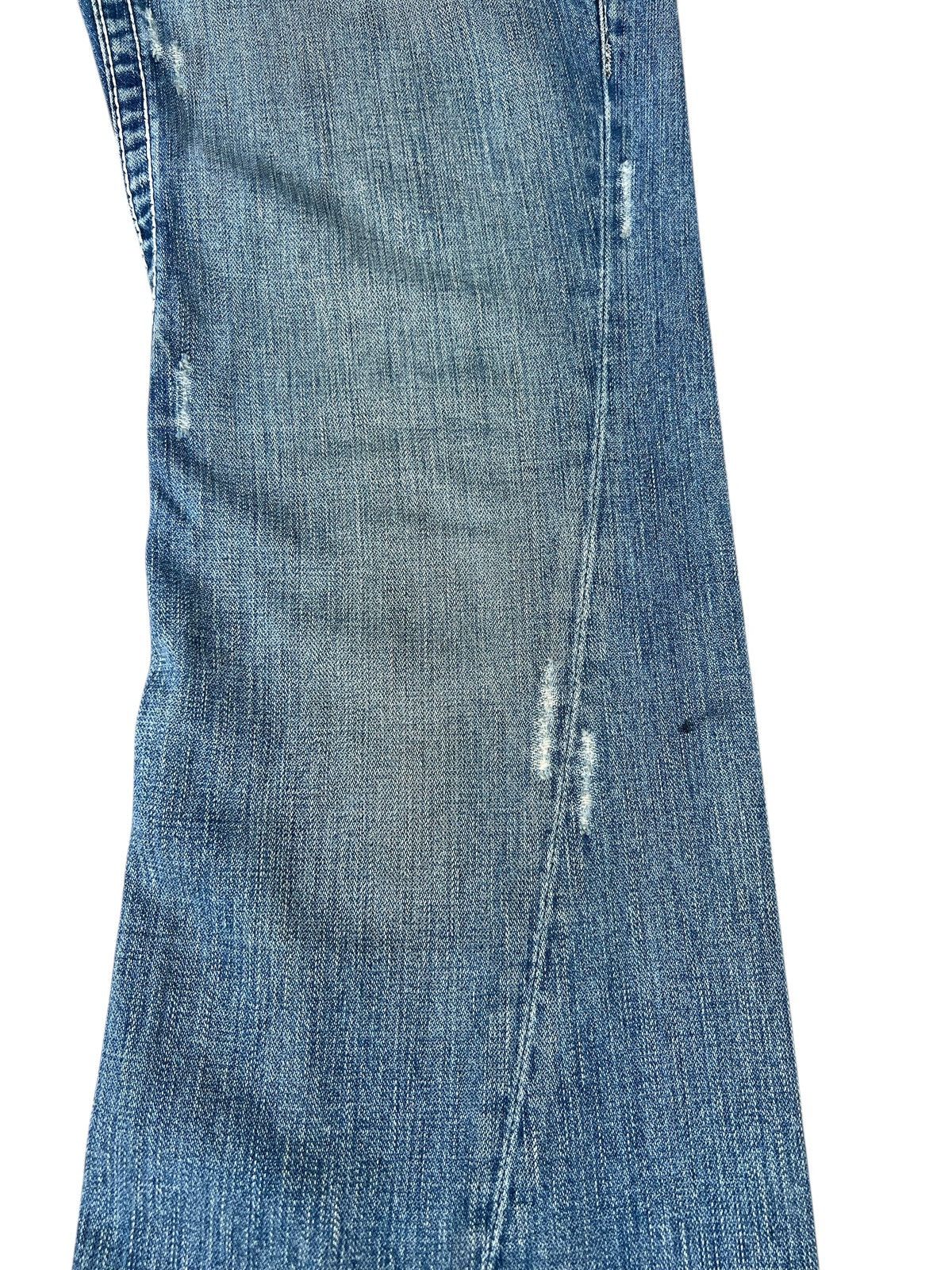 True Religion VTG Y2K True Religion Joey Big T Distress Denim Flare Jeans Size US 30 / EU 46 - 12 Thumbnail