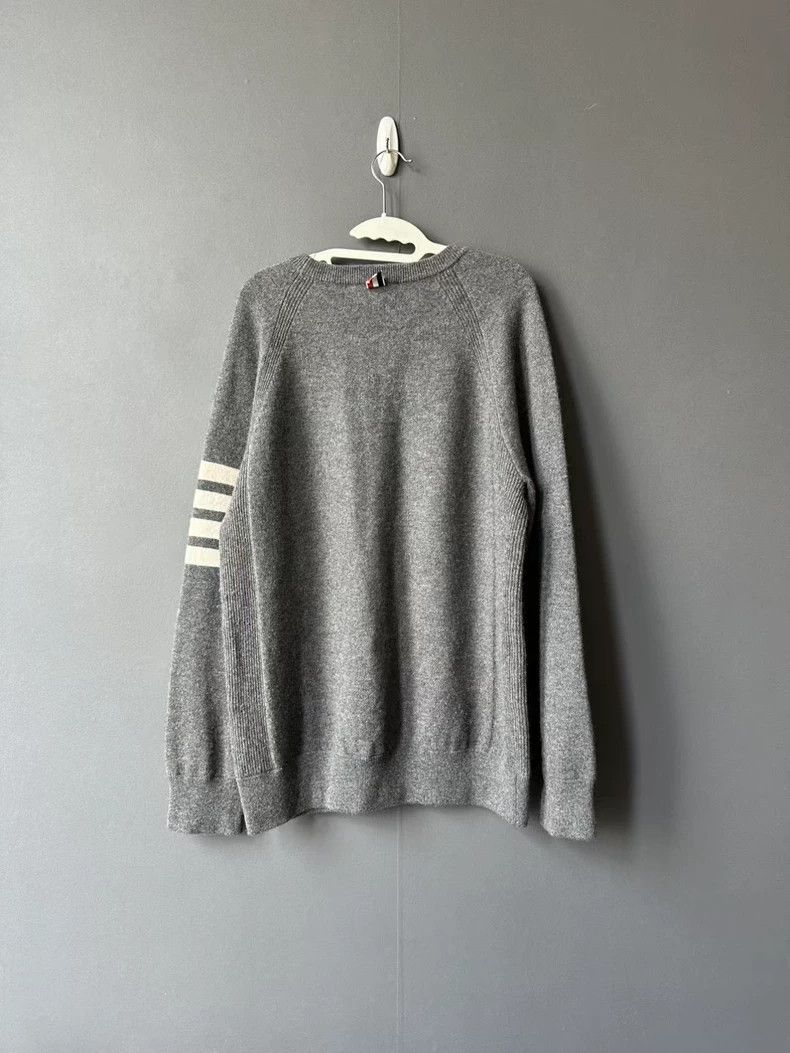 Thom Browne Thom Browne Medium-gray cashmere sweater 2505-Nextarrow Size US XL / EU 56 / 4 - 2 Thumbnail