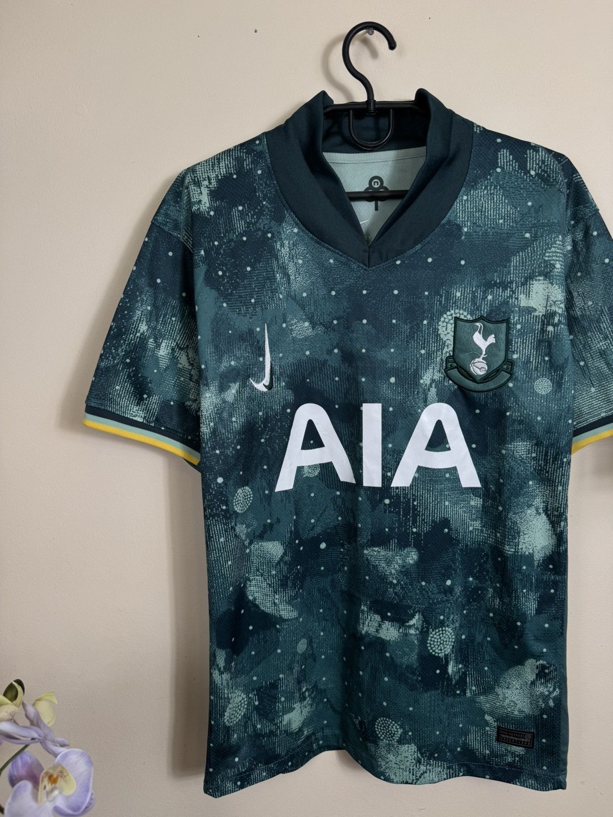 Nike Tottenham Hotspur Jersey #38 Oderbert Nike 2024-25 L Size US L / EU 52-54 / 3 - 9 Thumbnail