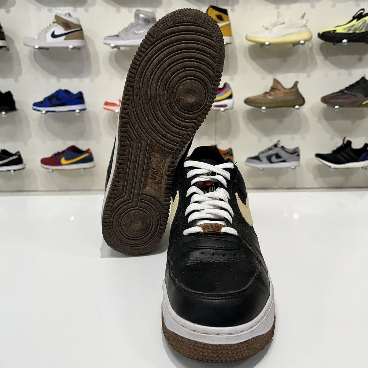 Nike Nike Air Force 1 Low Pomegranate Size US 11 / EU 44 - 9 Thumbnail