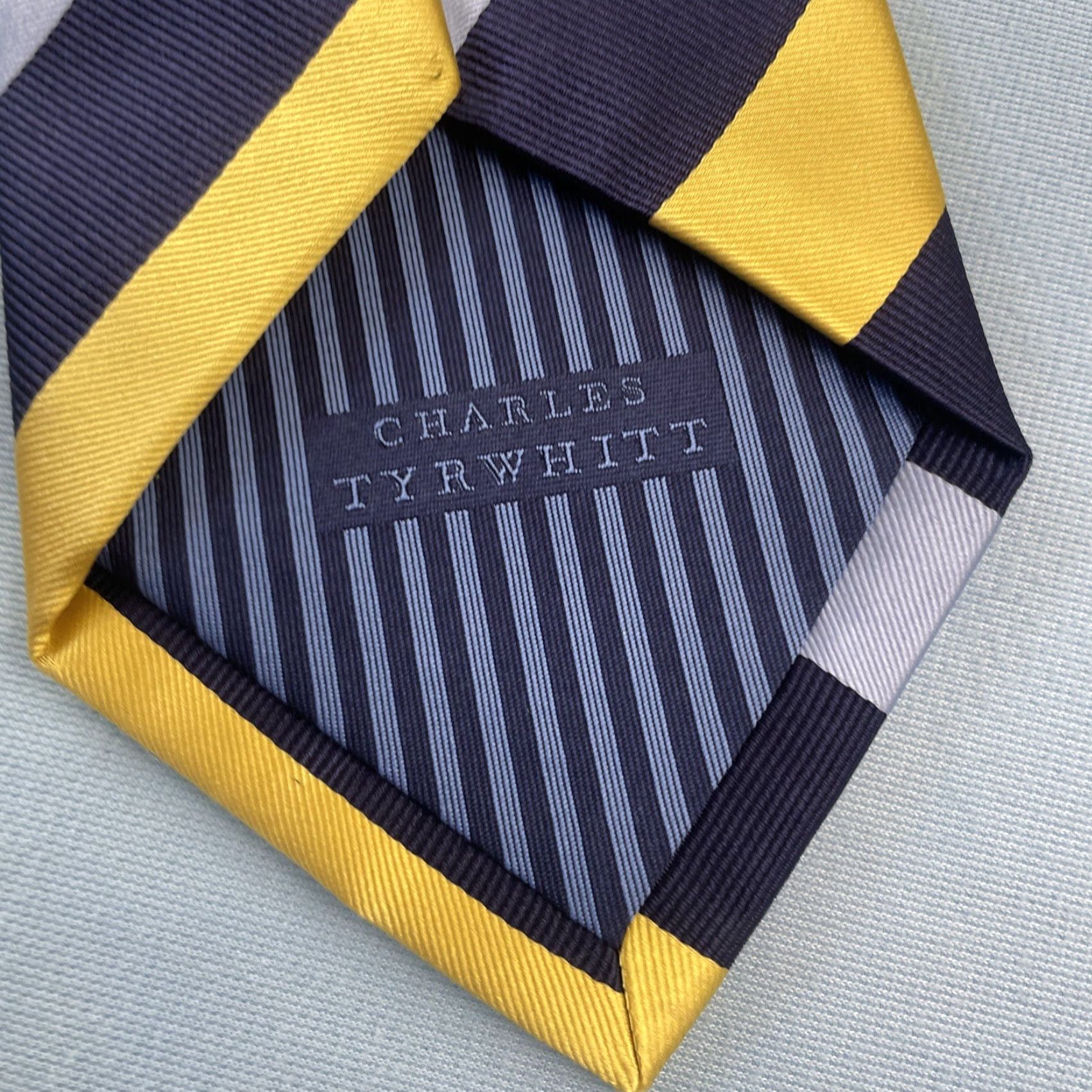 Charles Tyrwhitt VINTAGE Charles Tyrwhitt Jermyn Street Silk Tie Blue Yellow Necktie England 3.5x61 Read Silk Tie Blue Yellow Necktie England 3.5x61 Read Size ONE SIZE - 5 Thumbnail